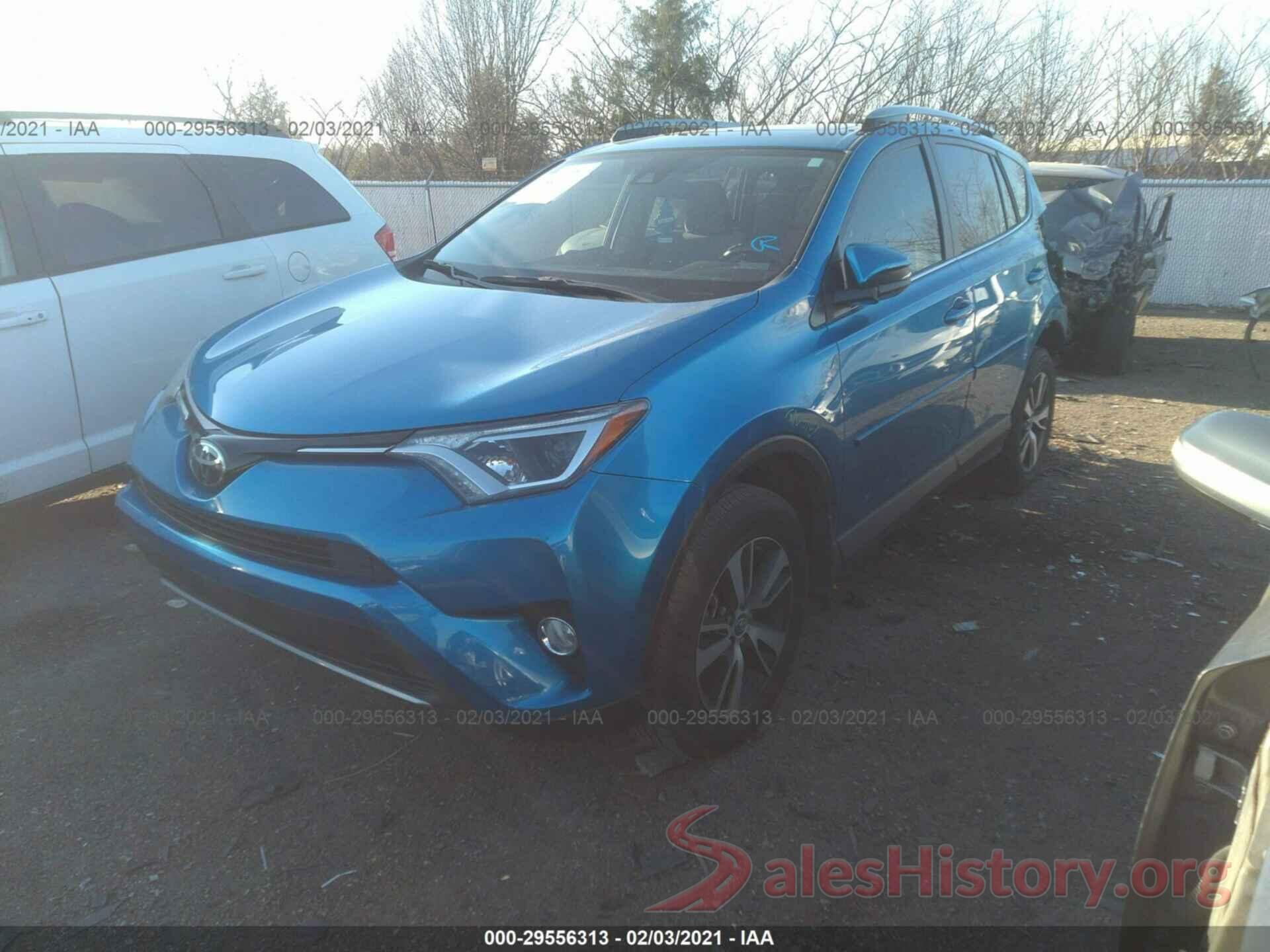 JTMWFREV3JJ735861 2018 TOYOTA RAV4