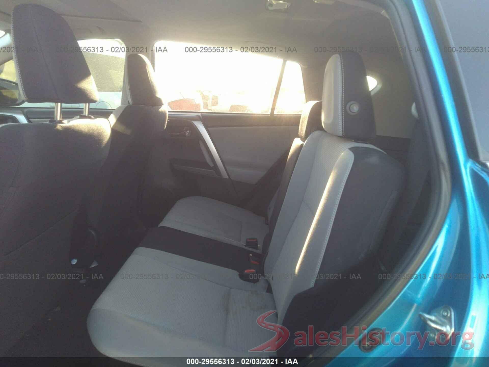 JTMWFREV3JJ735861 2018 TOYOTA RAV4