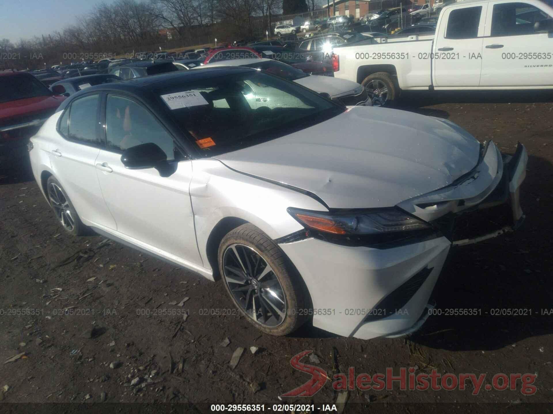 4T1B61HK0KU288709 2019 TOYOTA CAMRY