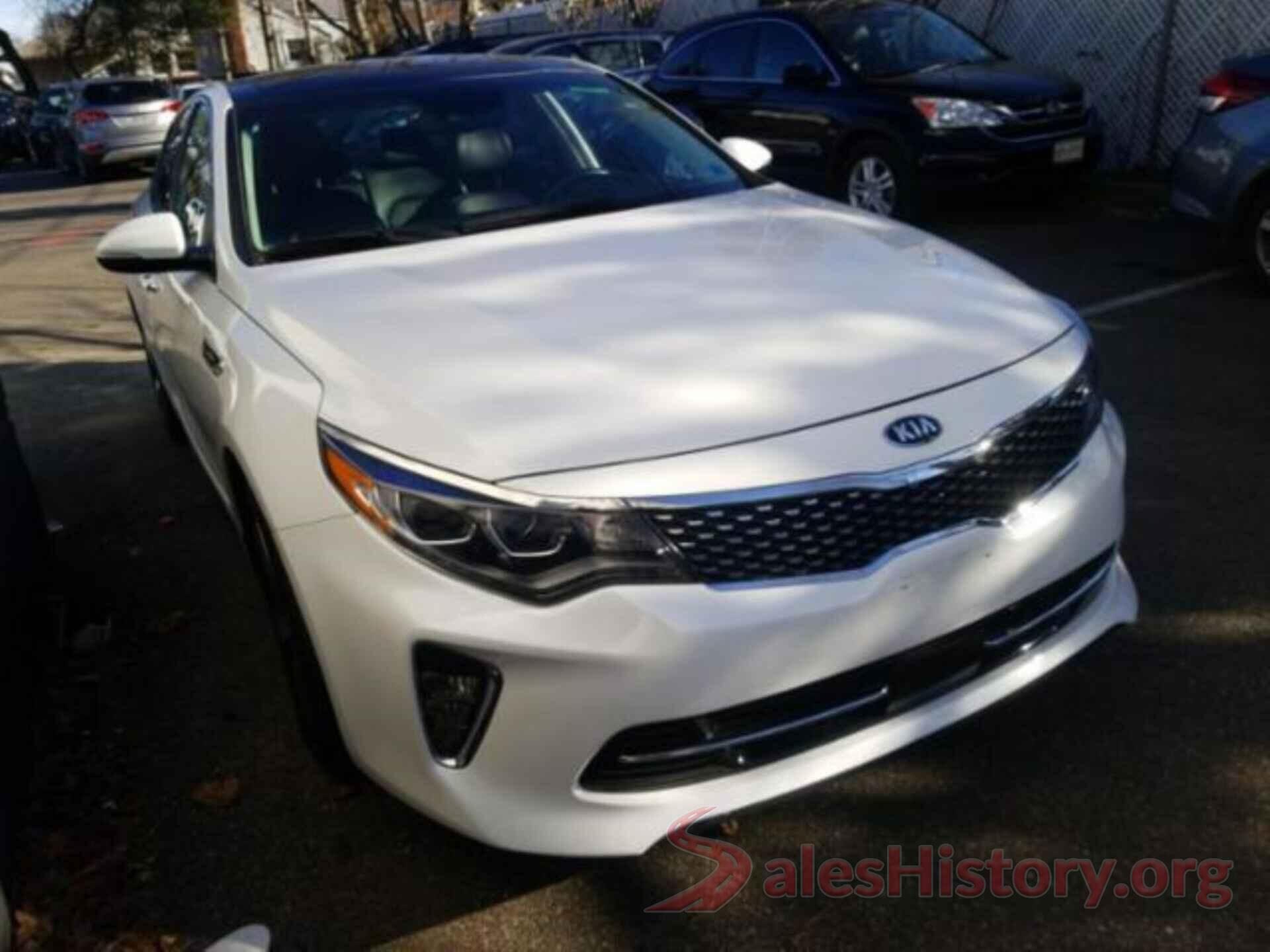 5XXGW4L25JG241036 2018 KIA OPTIMA