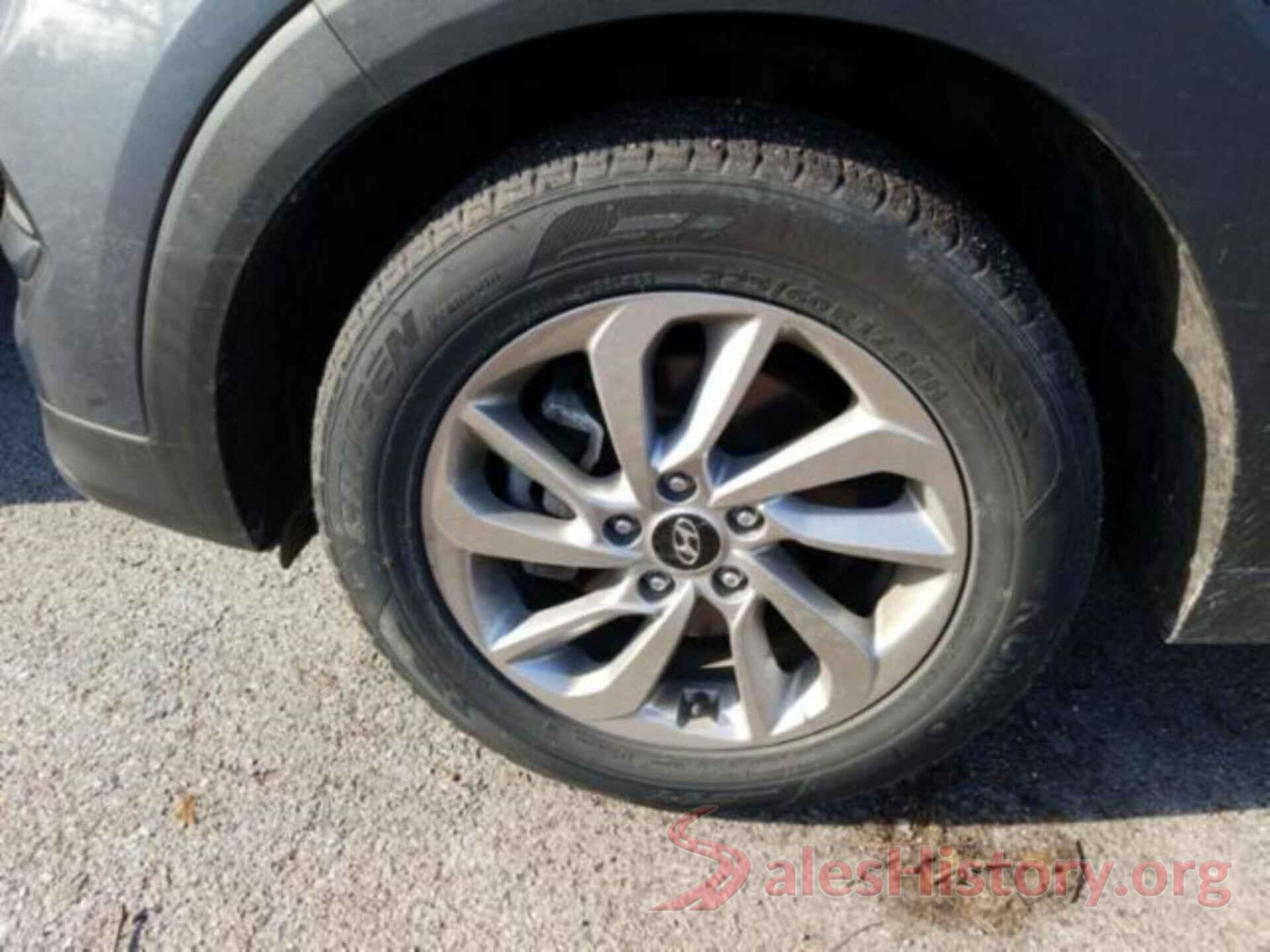 KM8J2CA40JU628910 2018 HYUNDAI TUCSON