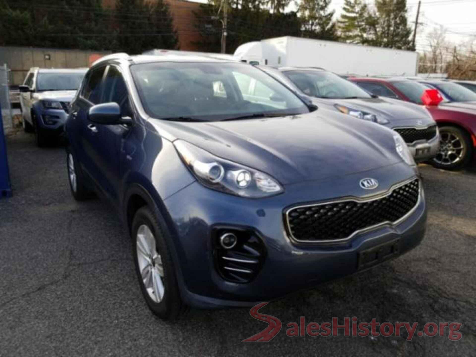 KNDPMCACXJ7470218 2018 KIA SPORTAGE