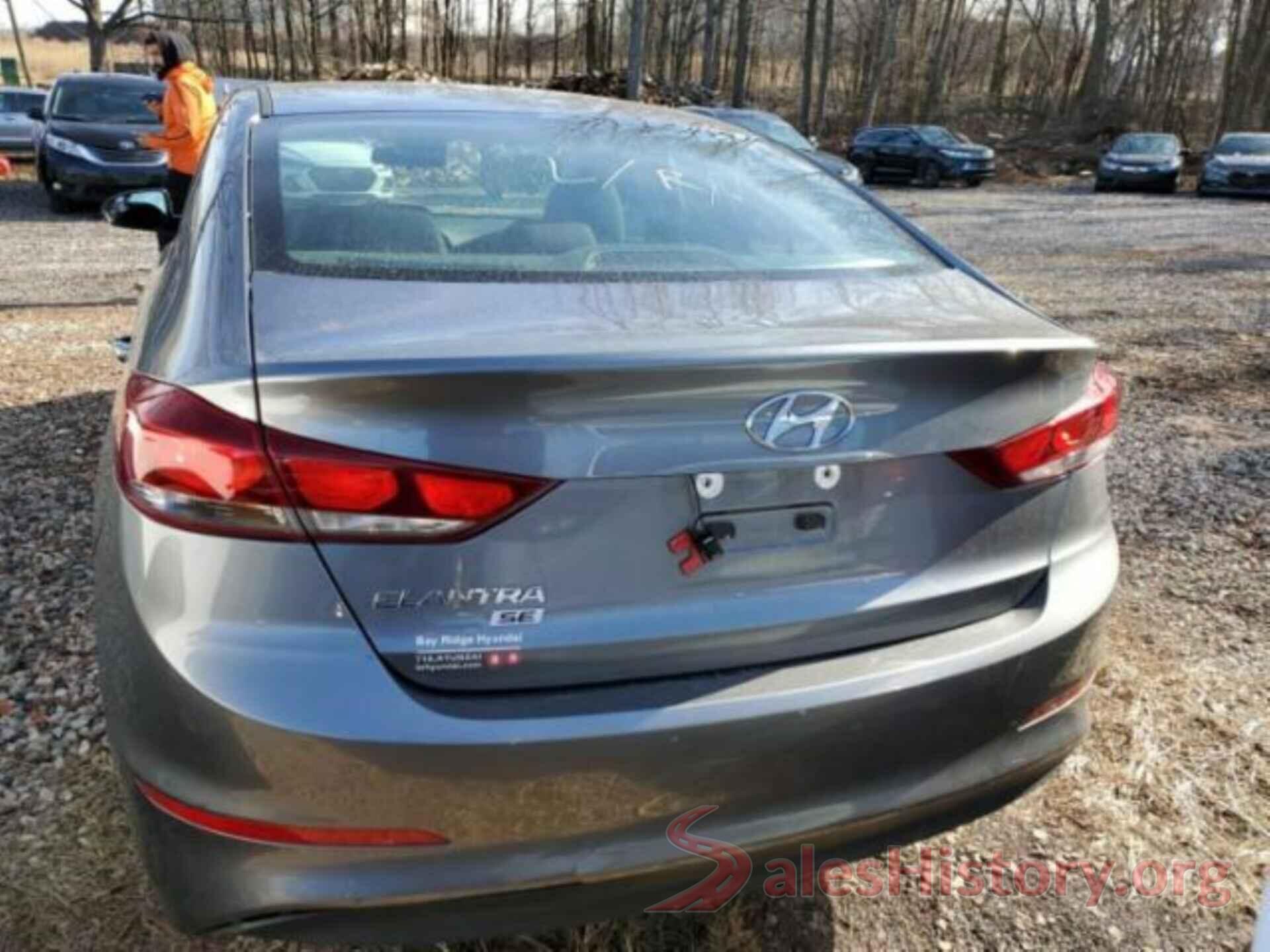 5NPD74LF0JH282990 2018 HYUNDAI ELANTRA