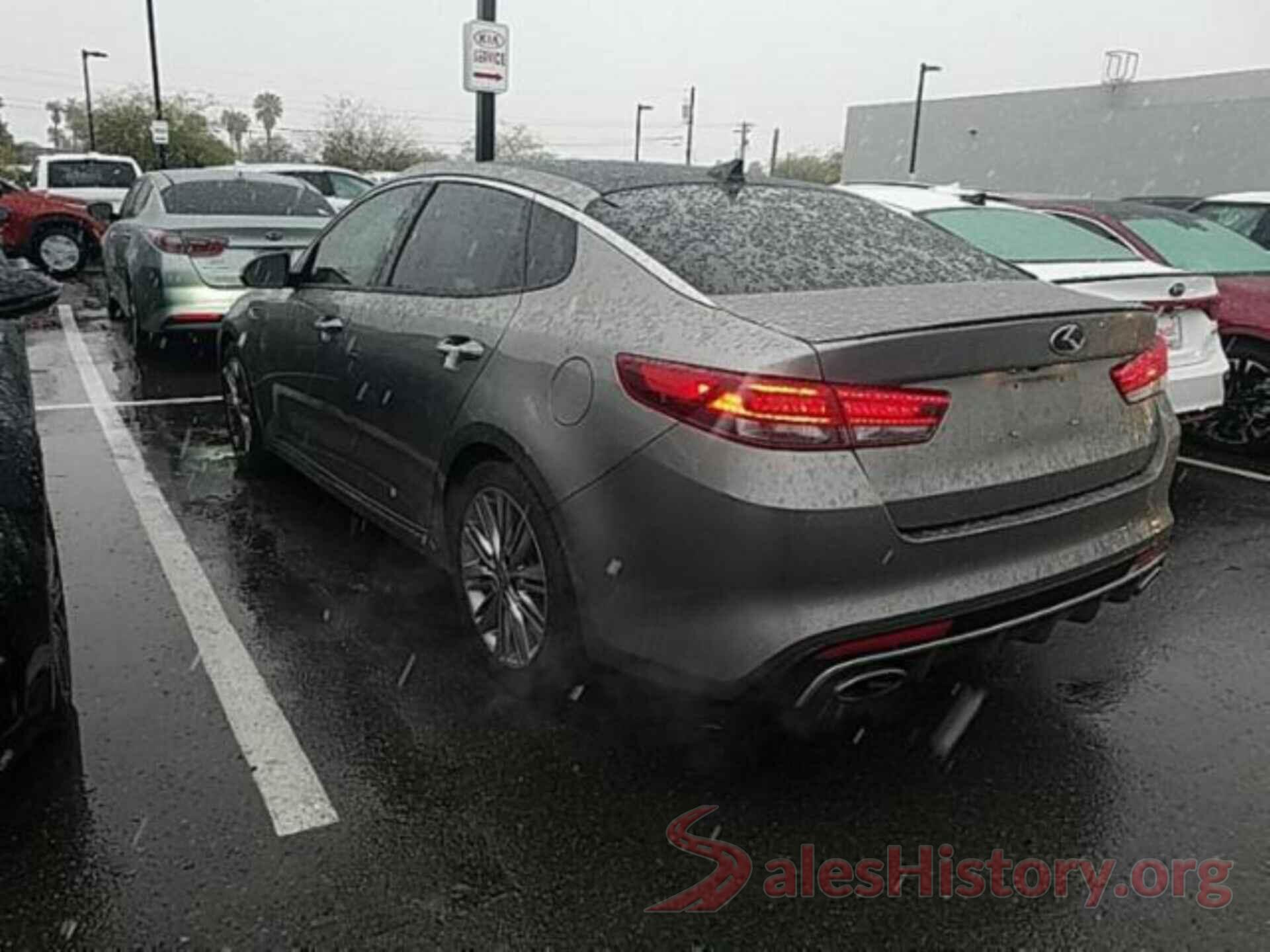 5XXGV4L22JG231230 2018 KIA OPTIMA