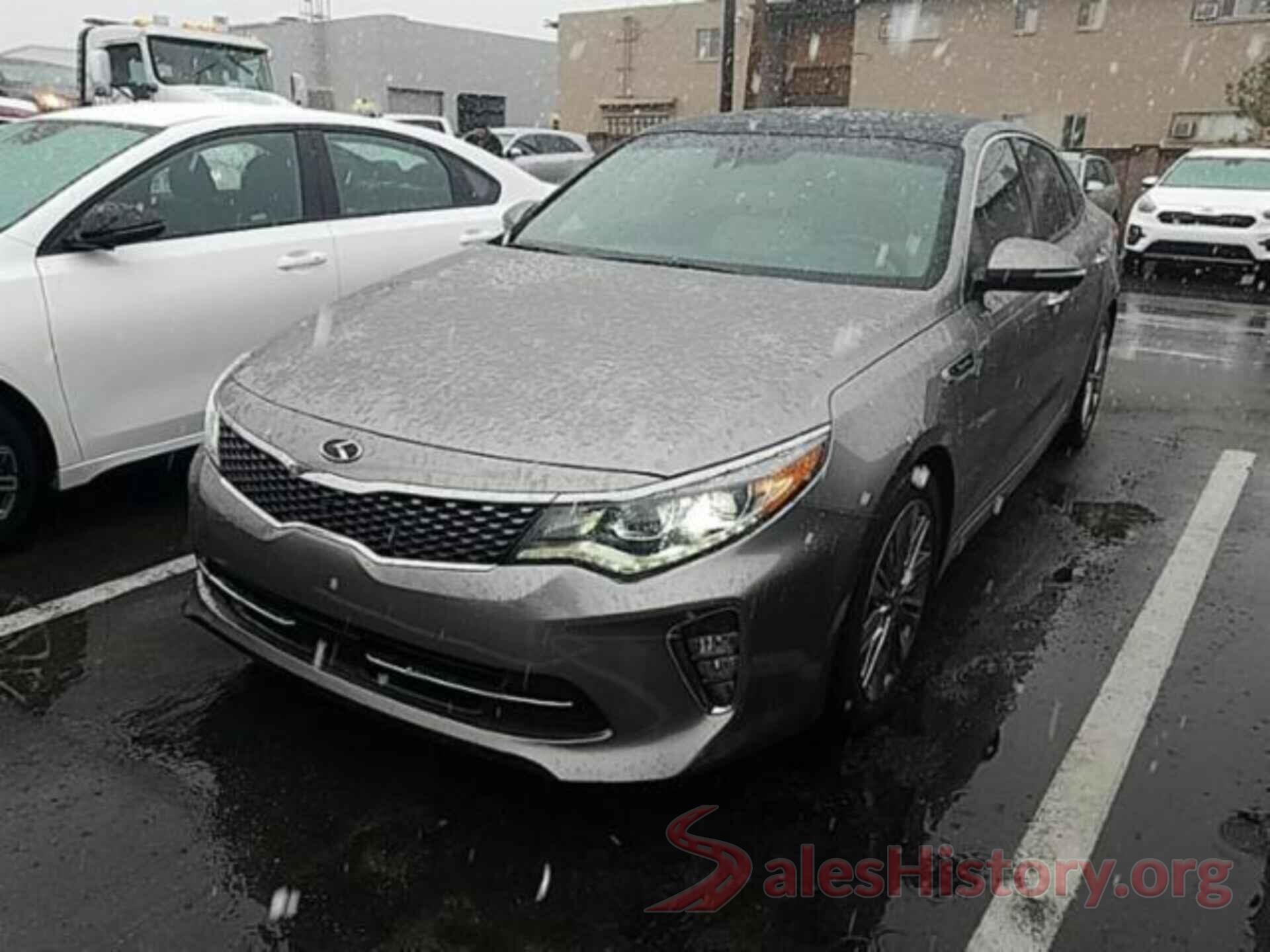 5XXGV4L22JG231230 2018 KIA OPTIMA