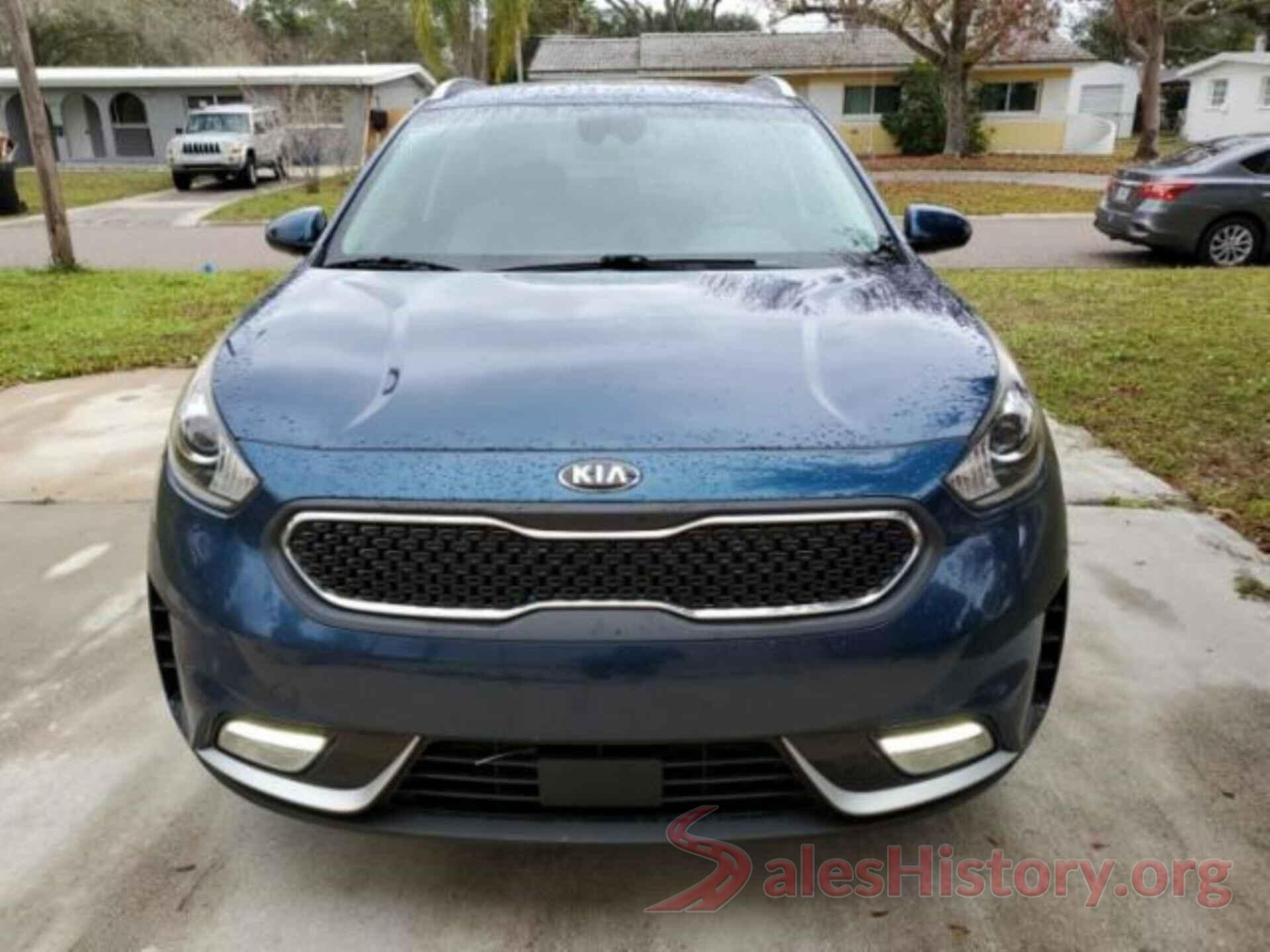 KNDCB3LC0J5120528 2018 KIA NIRO