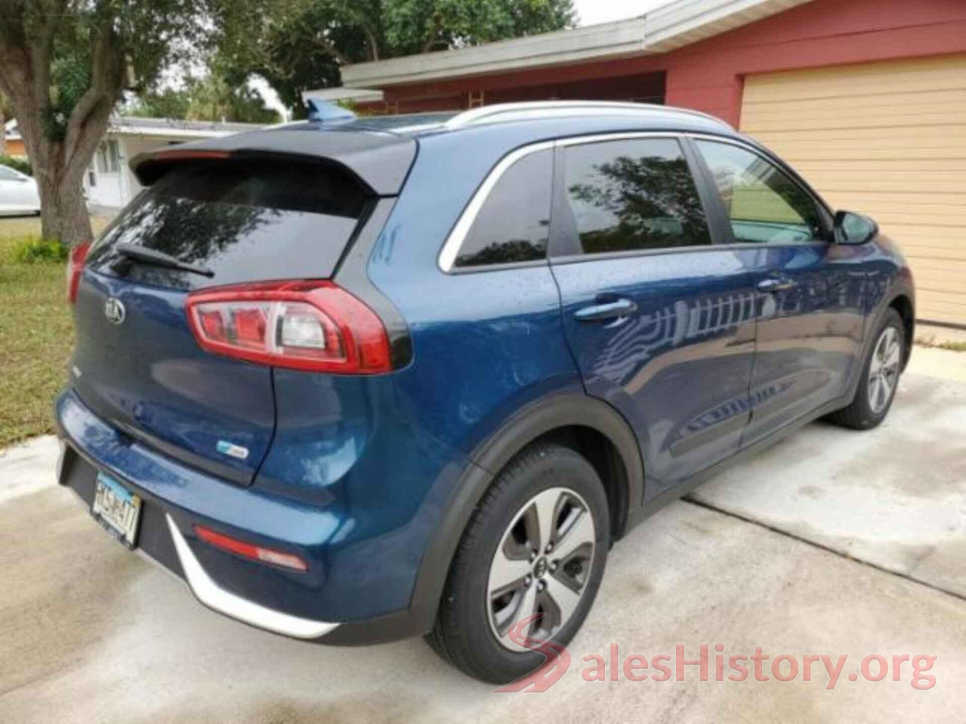 KNDCB3LC0J5120528 2018 KIA NIRO