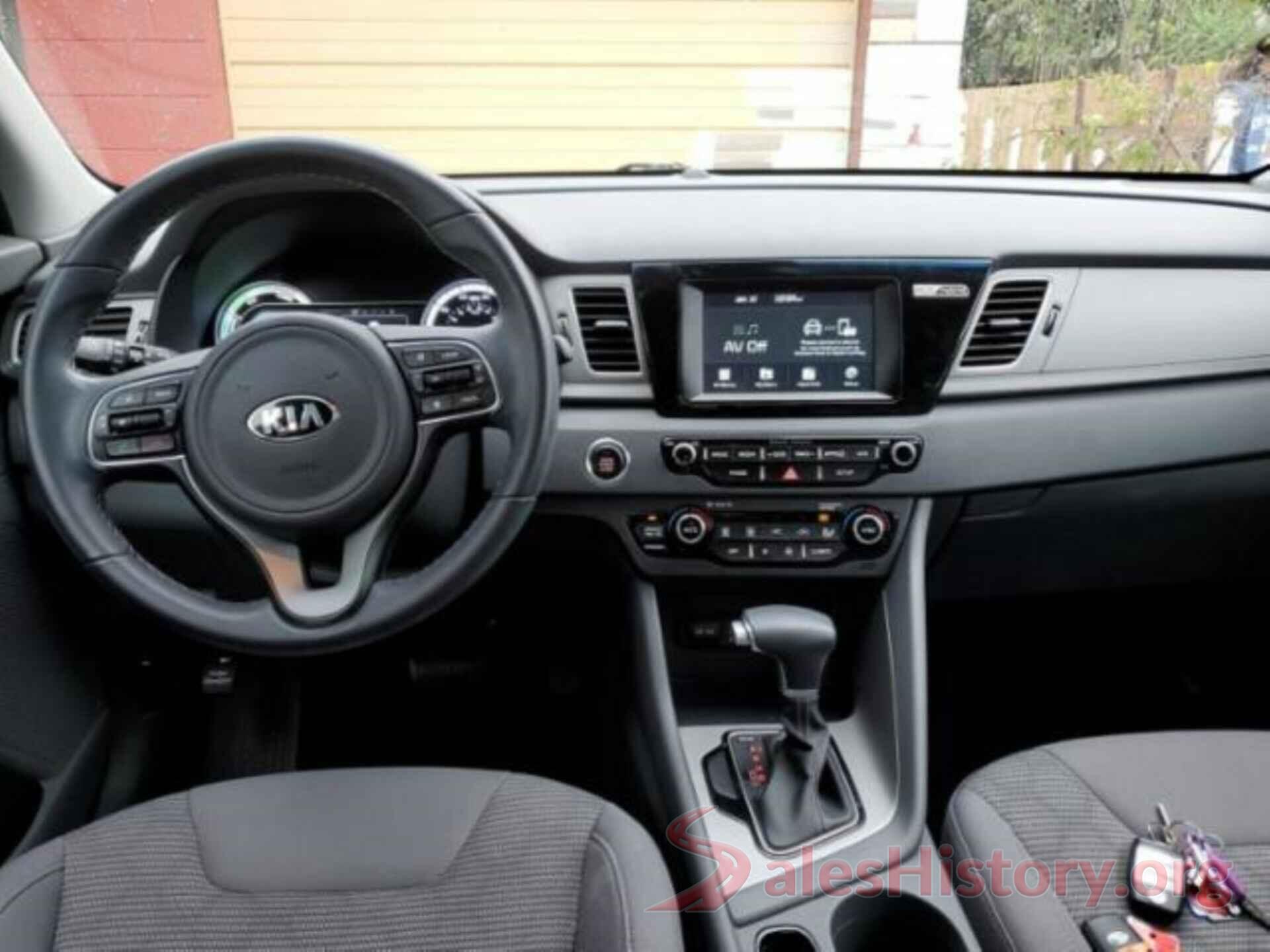 KNDCB3LC0J5120528 2018 KIA NIRO