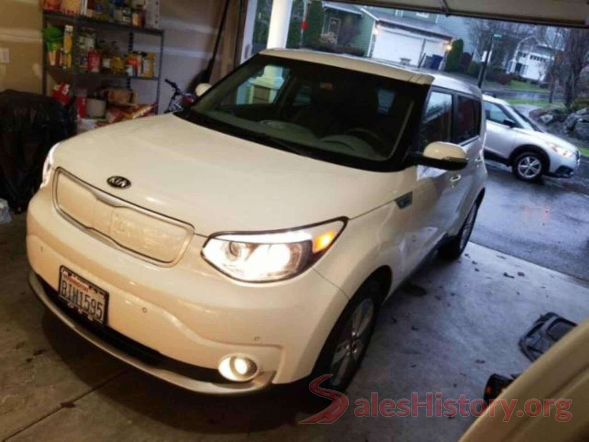 KNDJX3AE4H7018662 2017 KIA SOUL EV