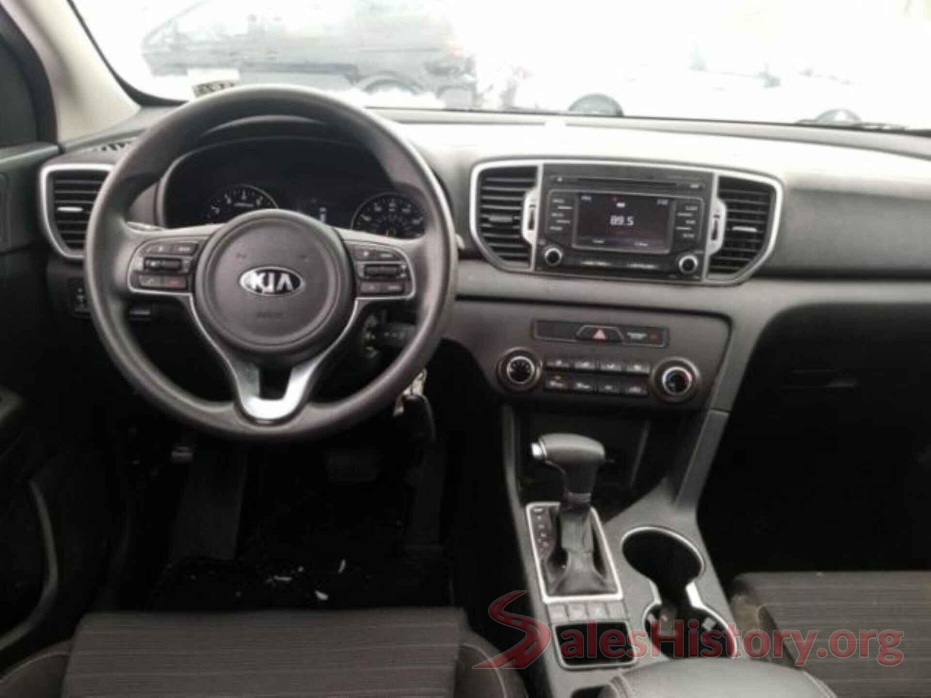 KNDPMCAC6J7448541 2018 KIA SPORTAGE