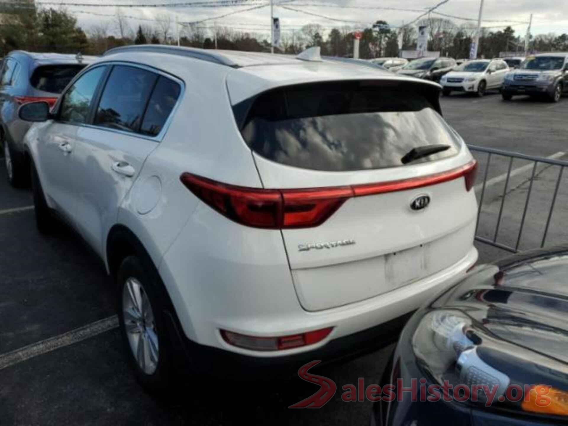 KNDPMCACXJ7450261 2018 KIA SPORTAGE