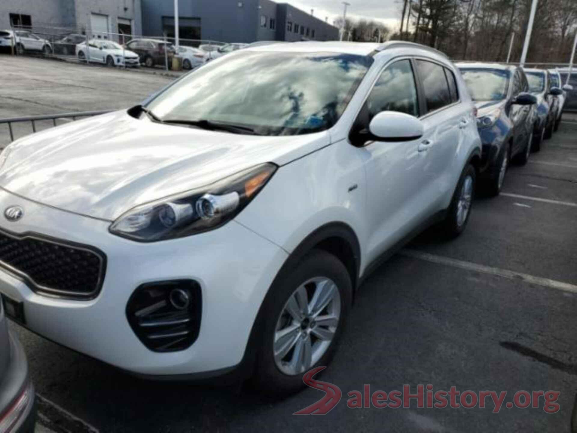 KNDPMCACXJ7450261 2018 KIA SPORTAGE