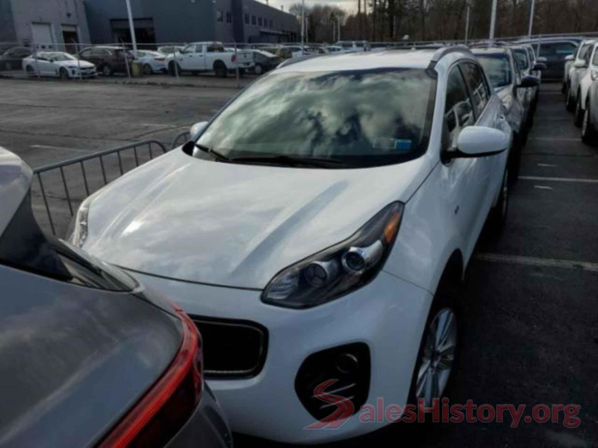 KNDPMCACXJ7450261 2018 KIA SPORTAGE