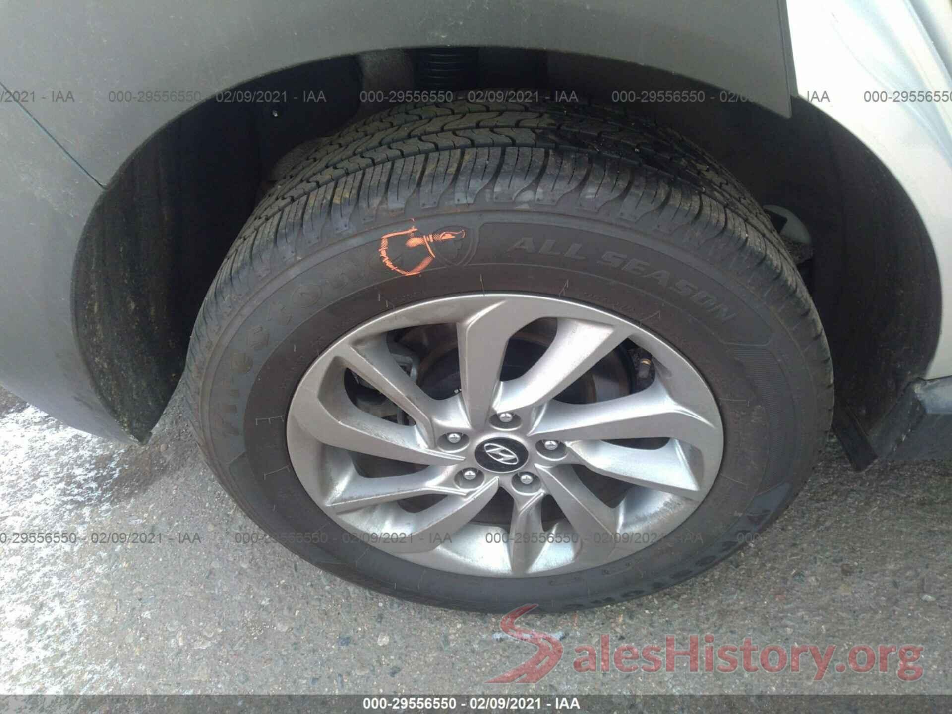 KM8J3CA49JU754146 2018 HYUNDAI TUCSON