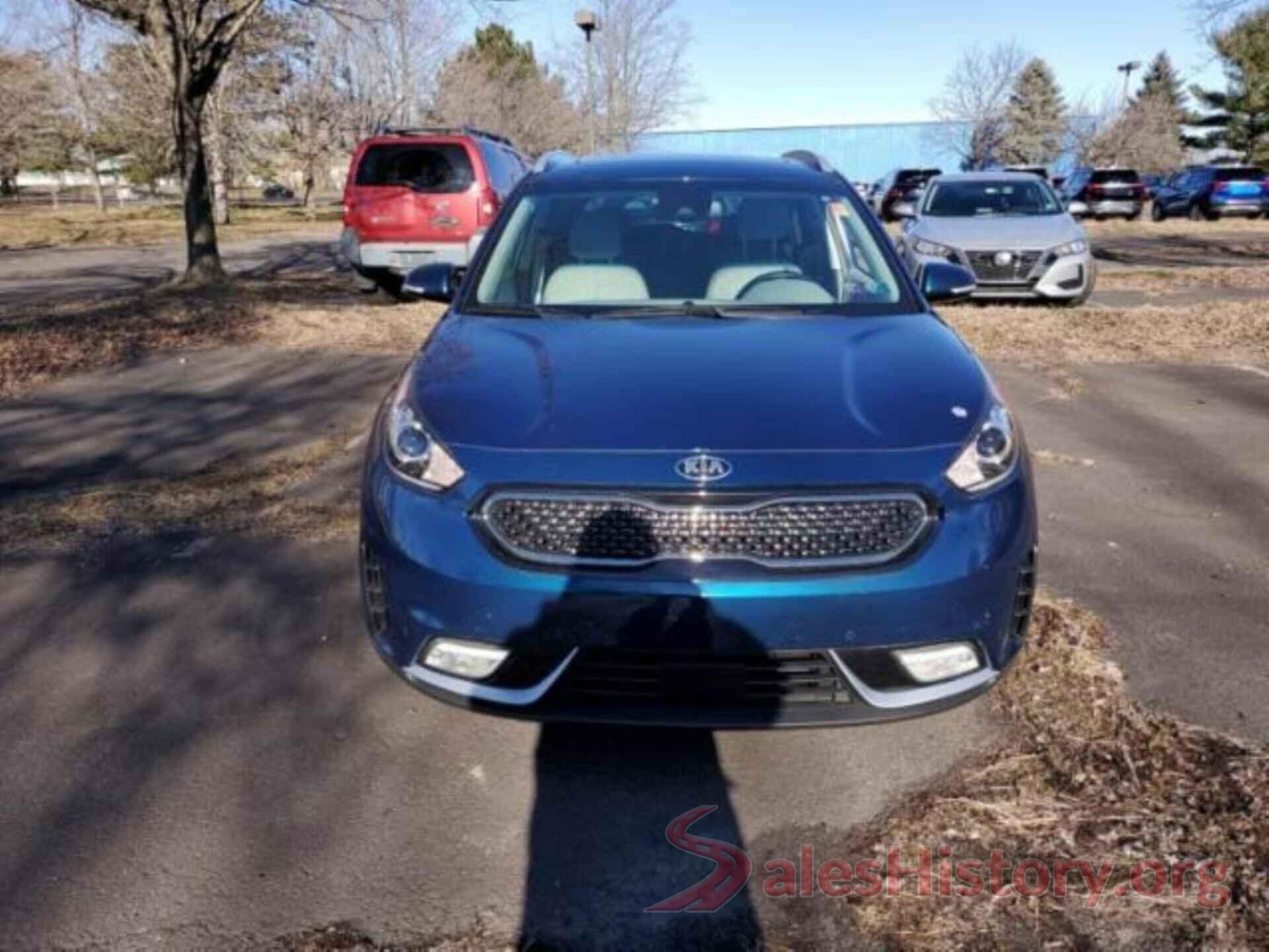 KNDCE3LC9J5125198 2018 KIA NIRO