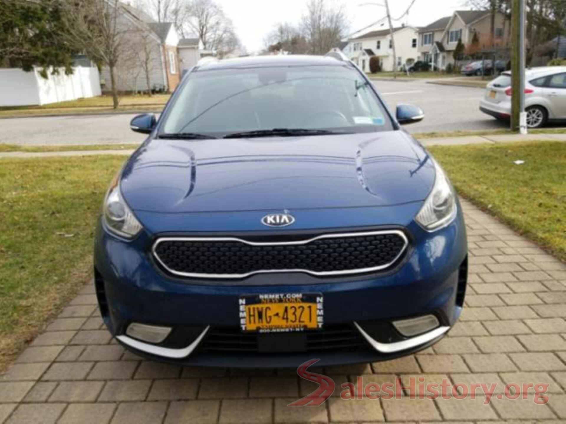 KNDCE3LC1J5118391 2018 KIA NIRO