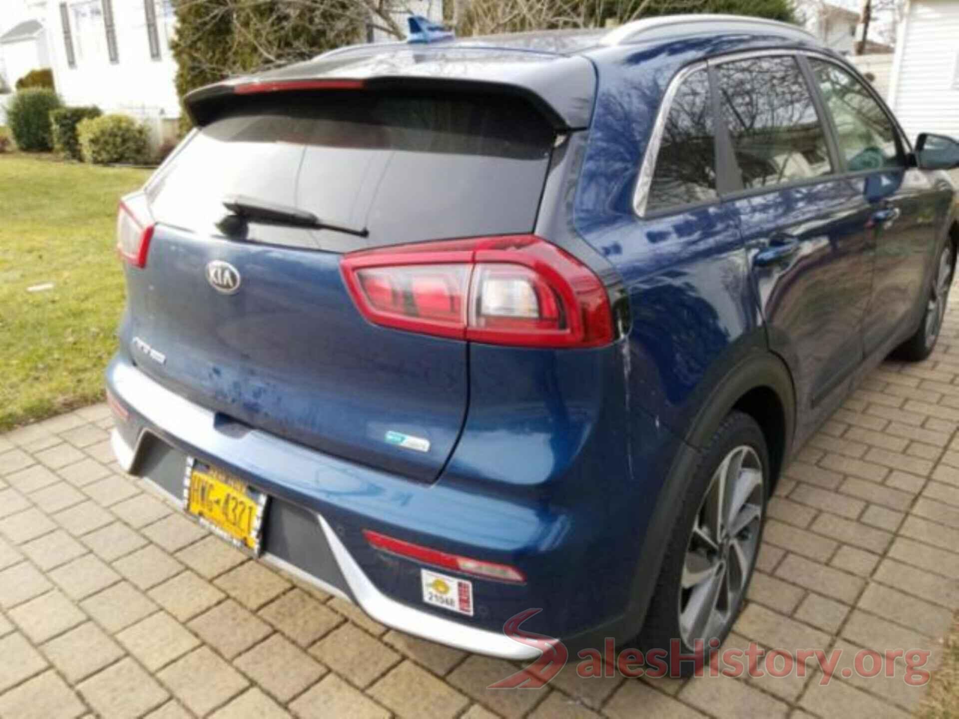 KNDCE3LC1J5118391 2018 KIA NIRO