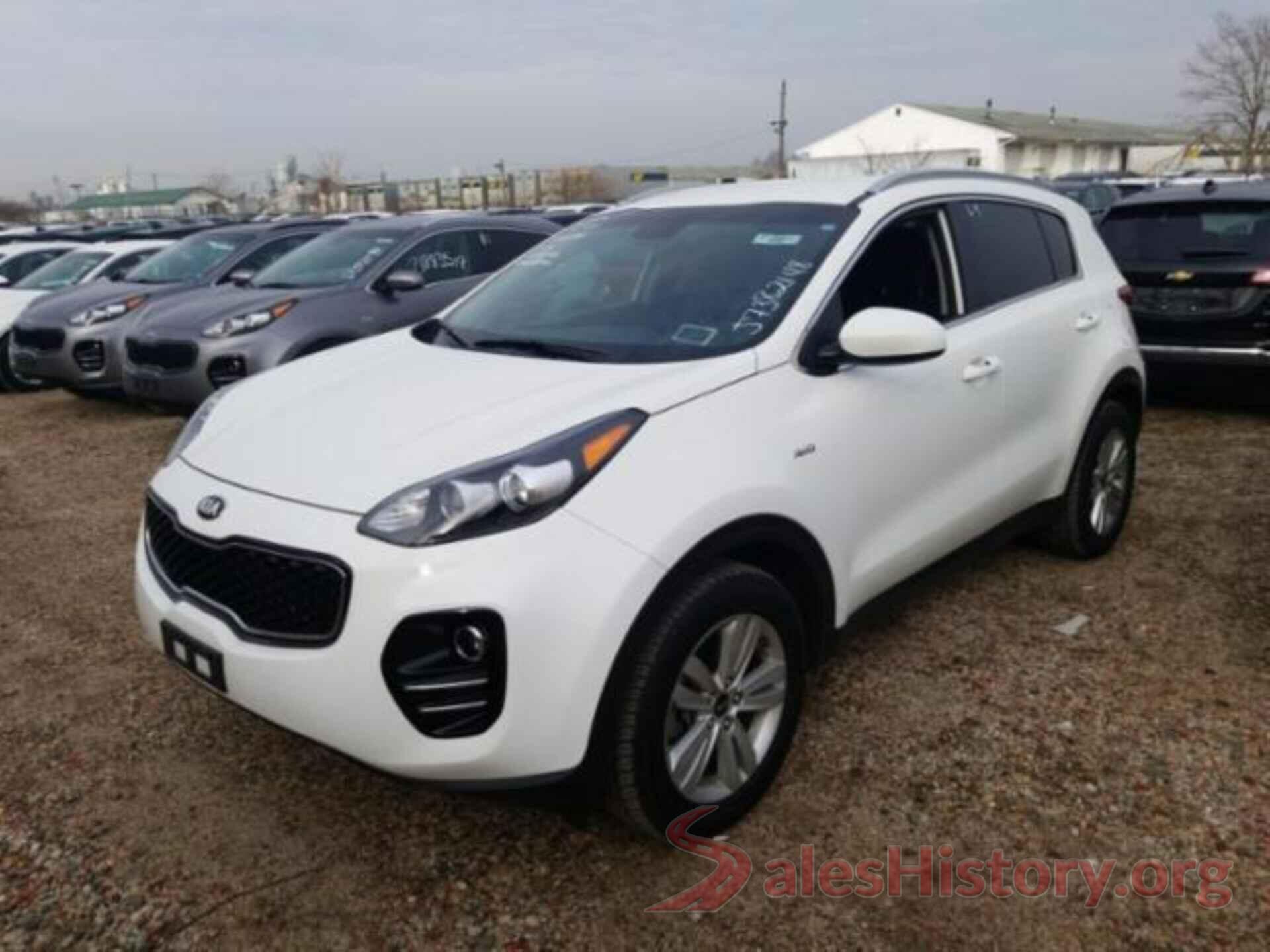 KNDPMCAC2J7382148 2018 KIA SPORTAGE