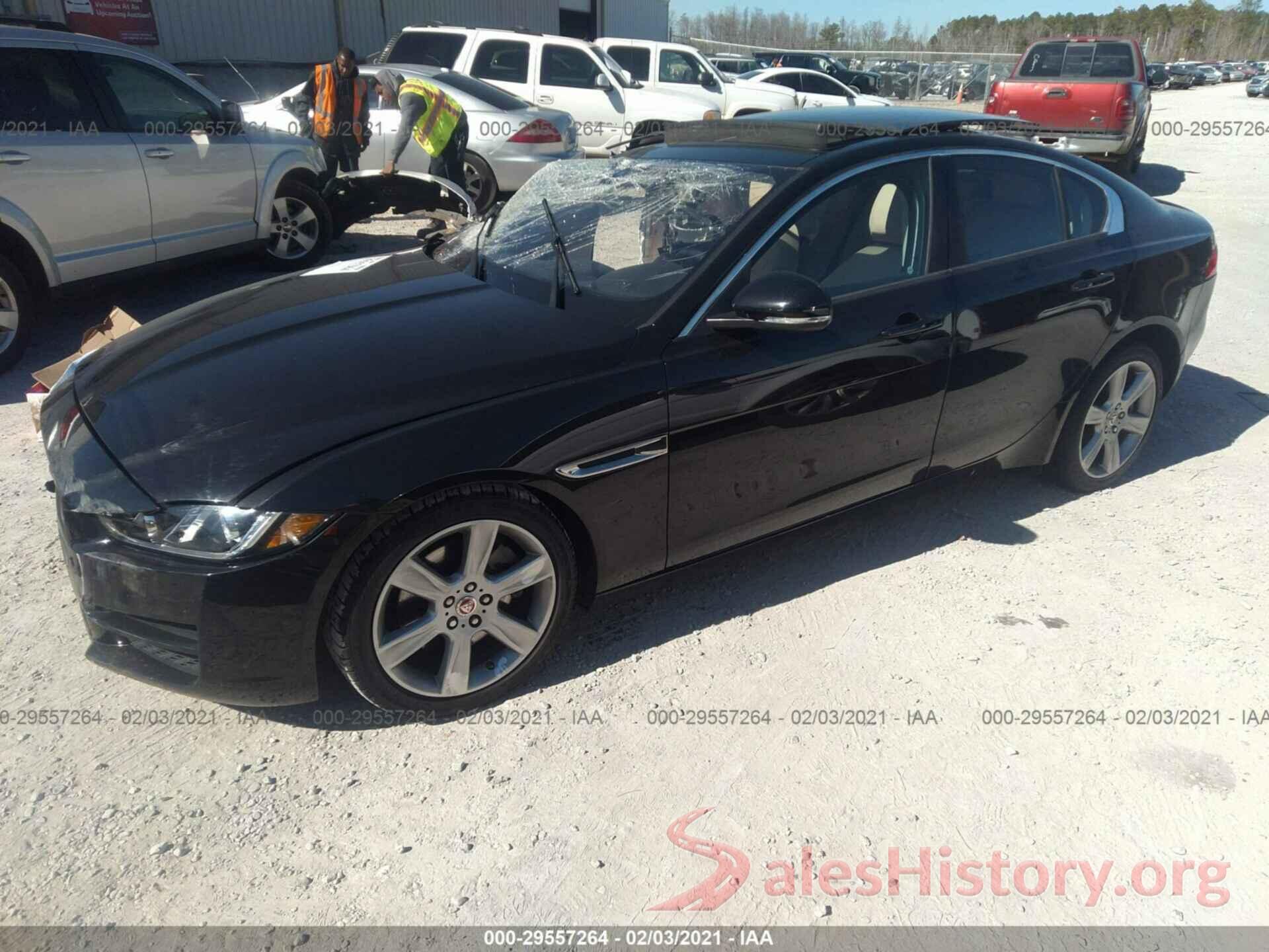 SAJAD4BGXHA969581 2017 JAGUAR XE