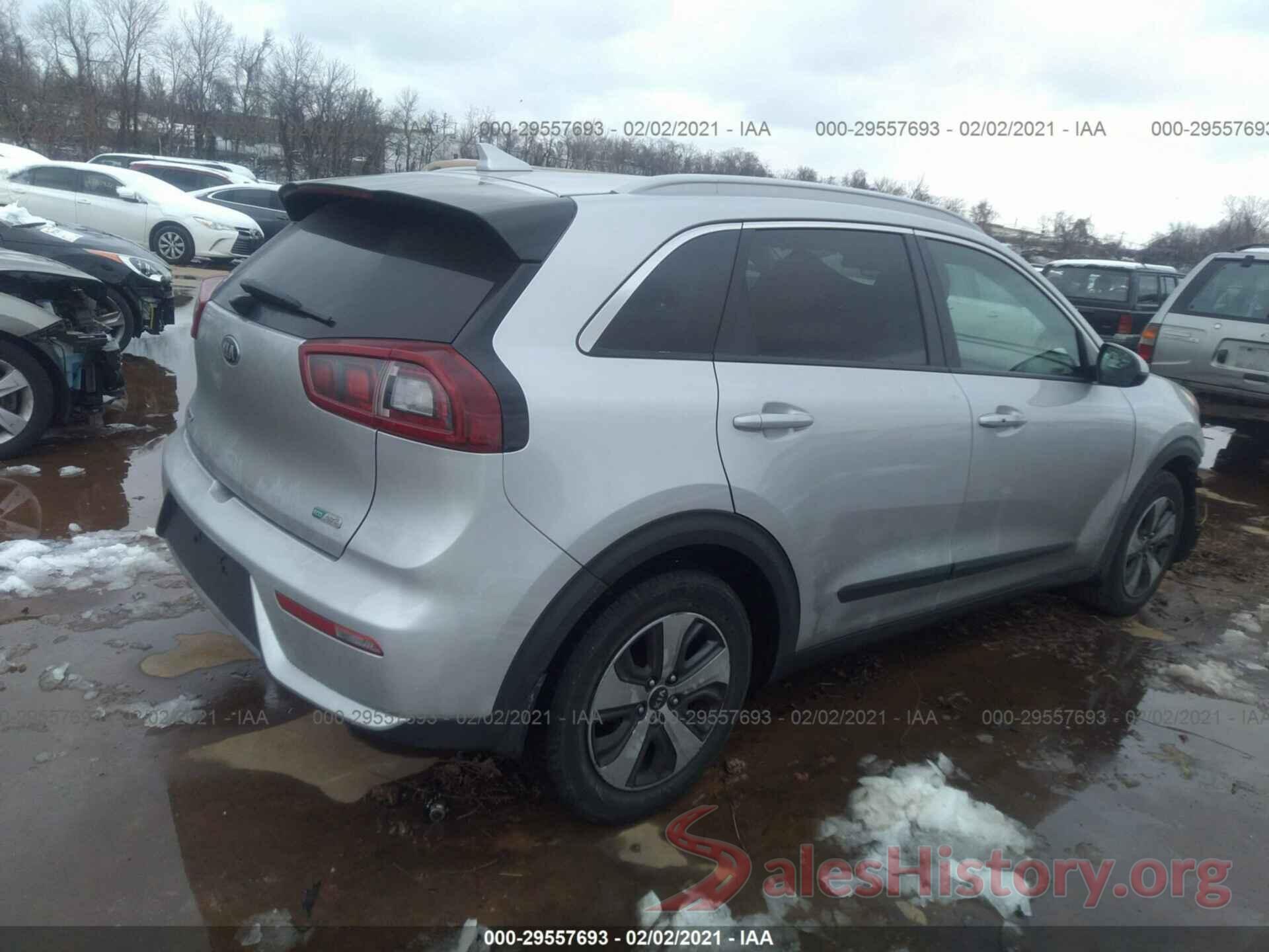 KNDCB3LCXH5096412 2017 KIA NIRO