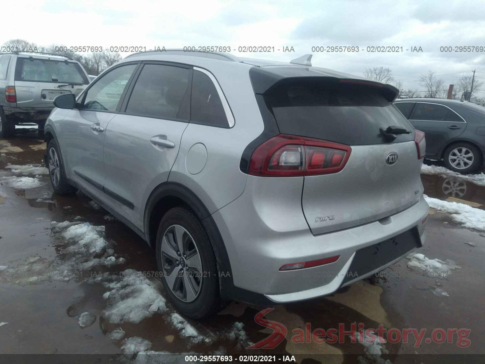 KNDCB3LCXH5096412 2017 KIA NIRO