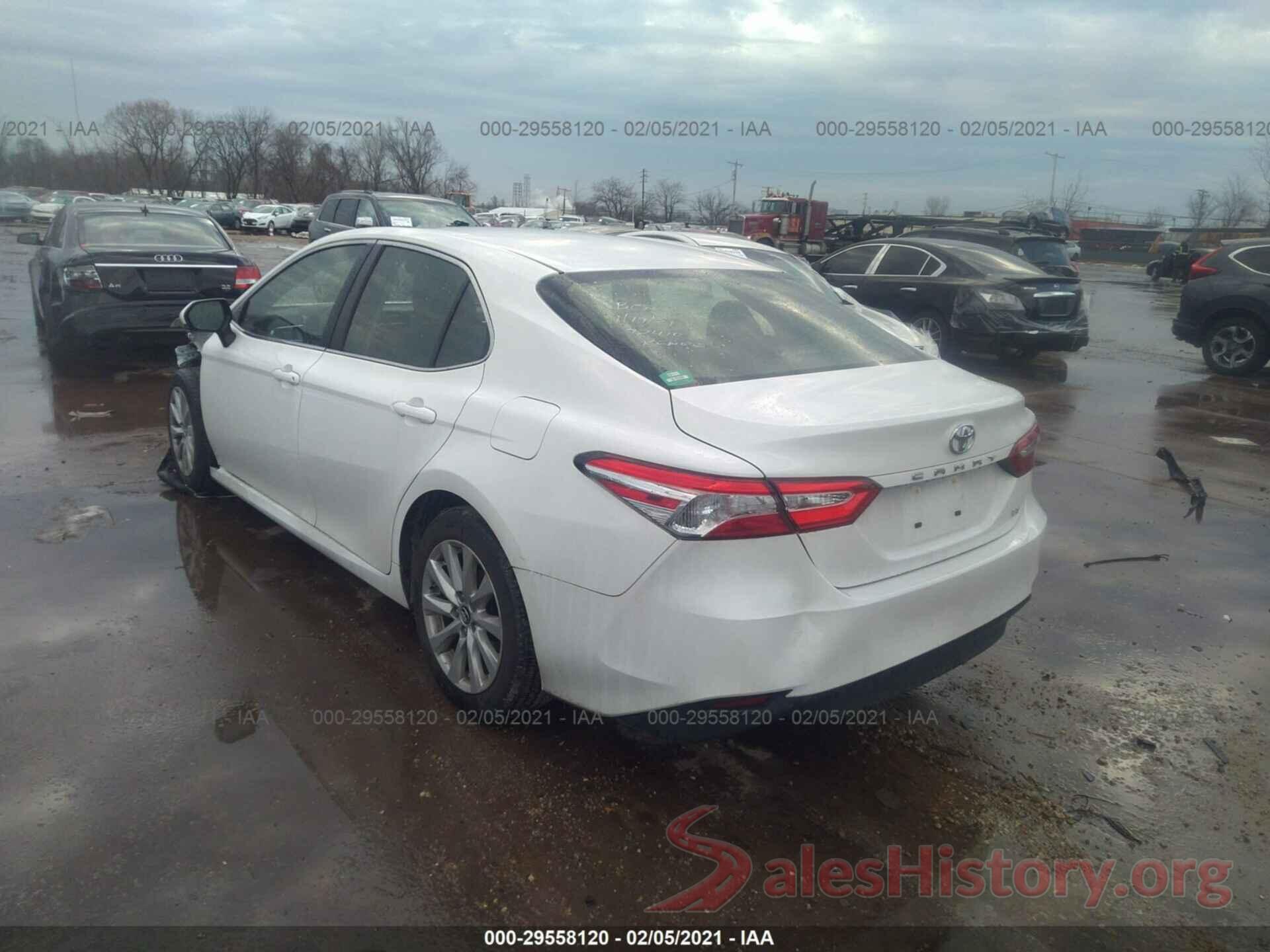 JTNB11HK4J3016070 2018 TOYOTA CAMRY