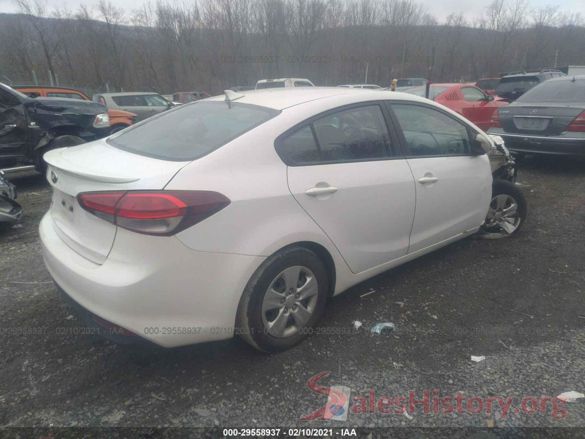 3KPFL4A75HE040565 2017 KIA FORTE