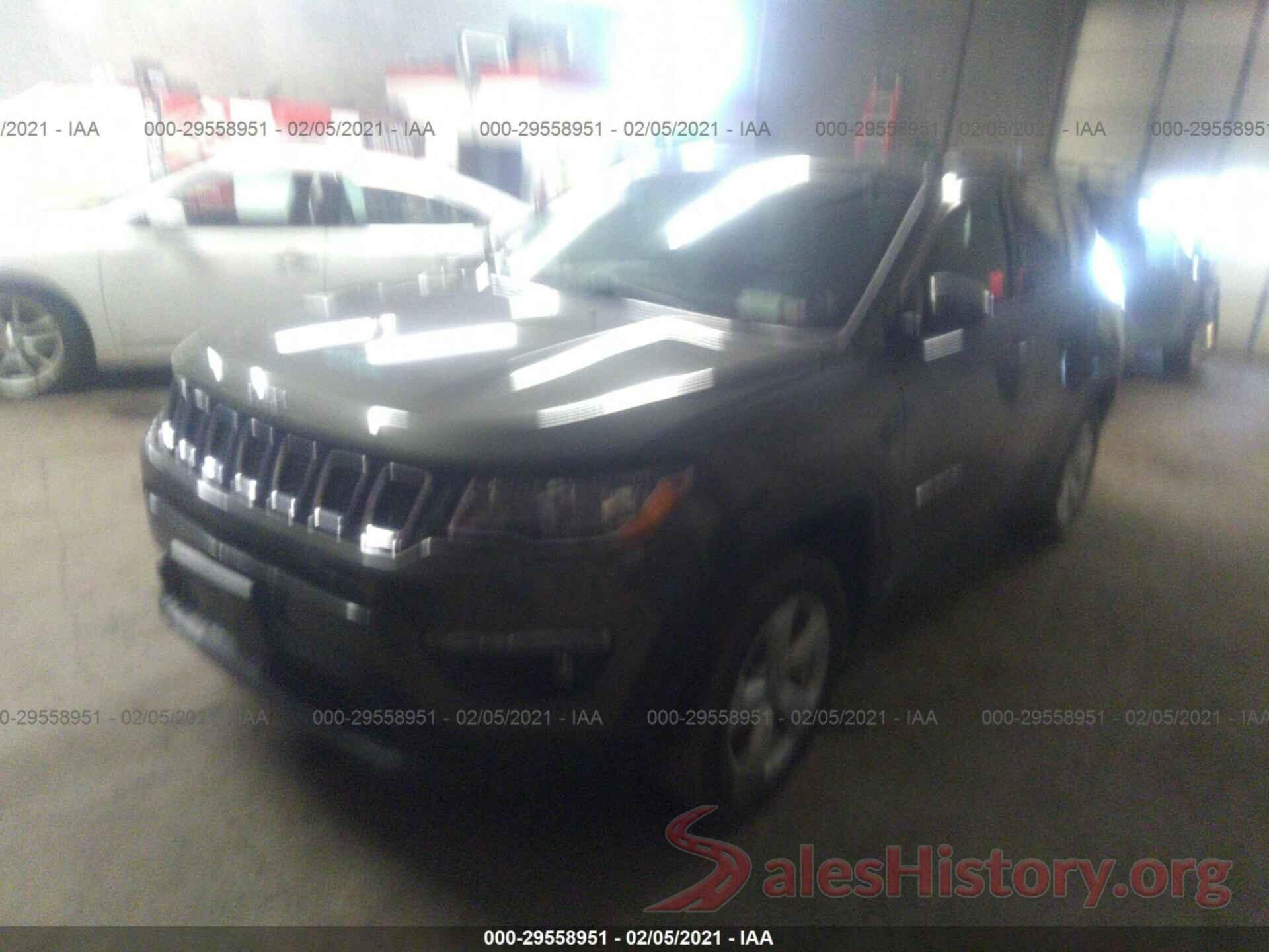 3C4NJDBB8JT366530 2018 JEEP COMPASS