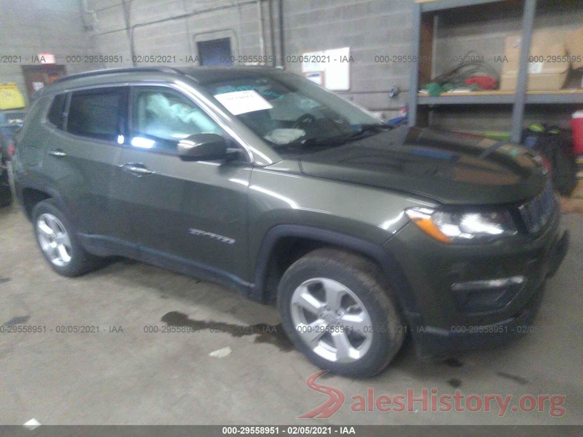 3C4NJDBB8JT366530 2018 JEEP COMPASS