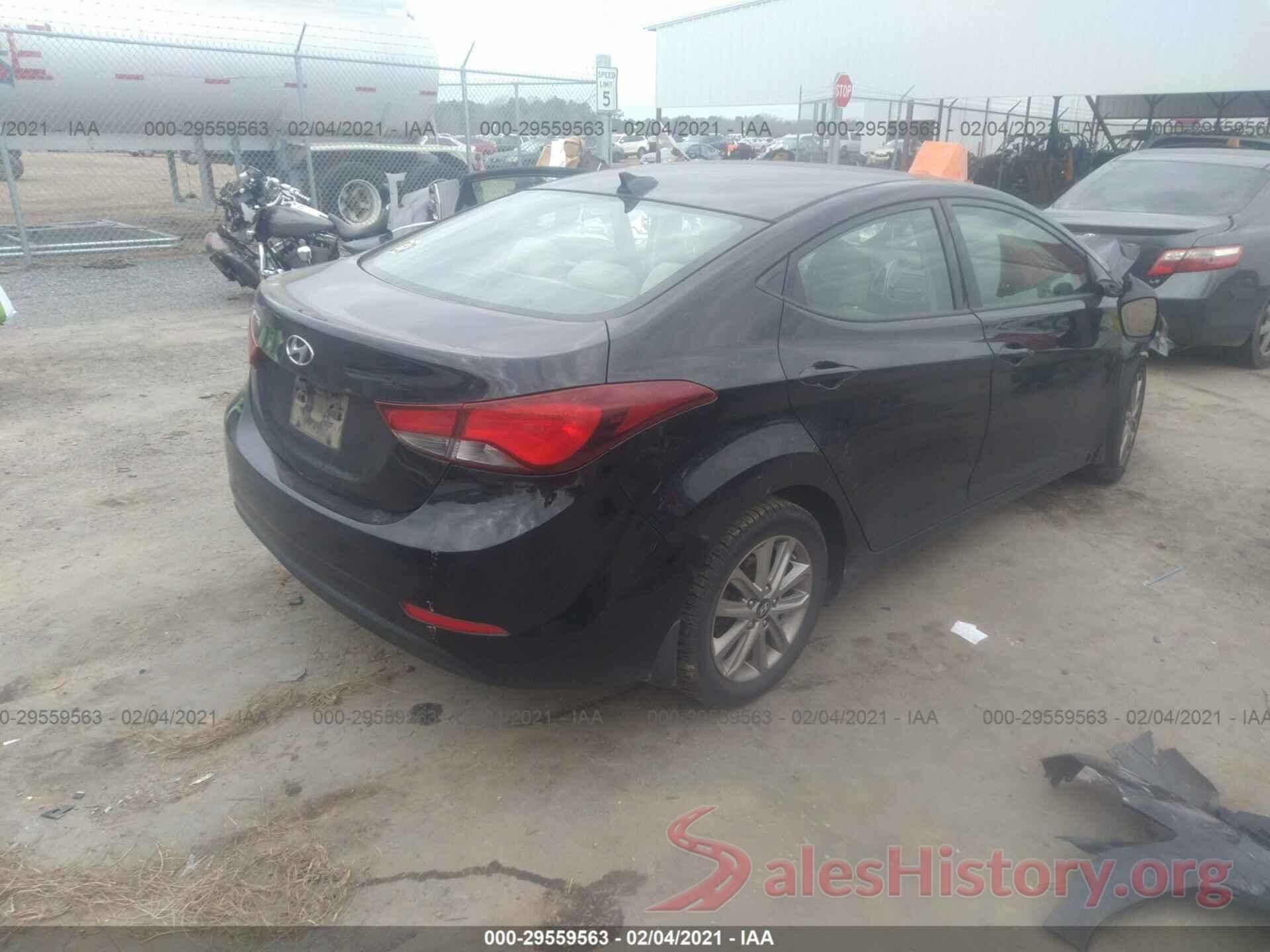 5NPDH4AE8GH771038 2016 HYUNDAI ELANTRA