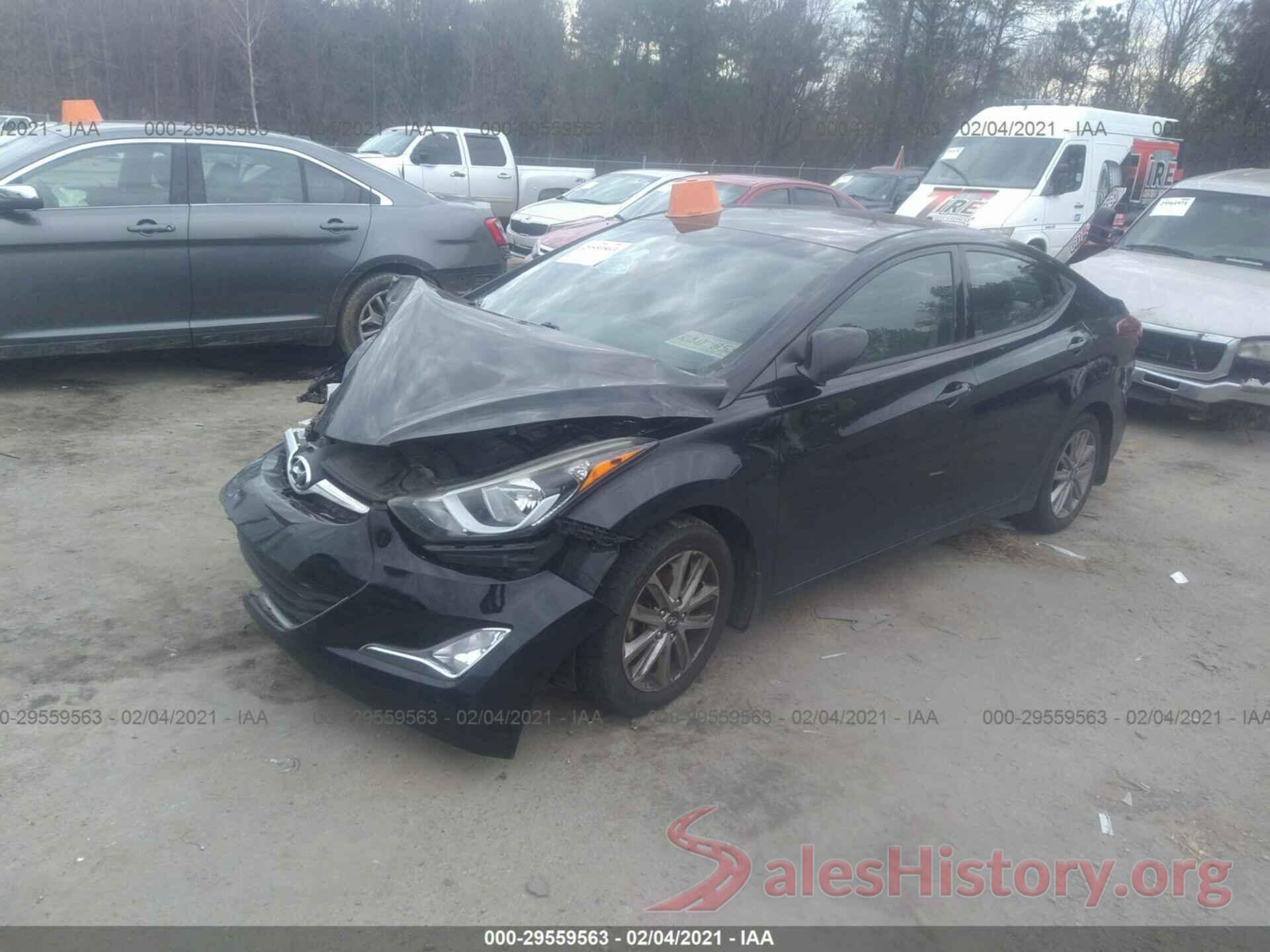 5NPDH4AE8GH771038 2016 HYUNDAI ELANTRA