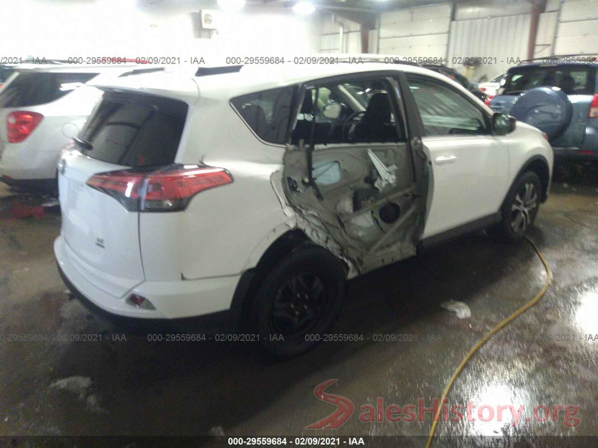 2T3BFREV1GW521038 2016 TOYOTA RAV4