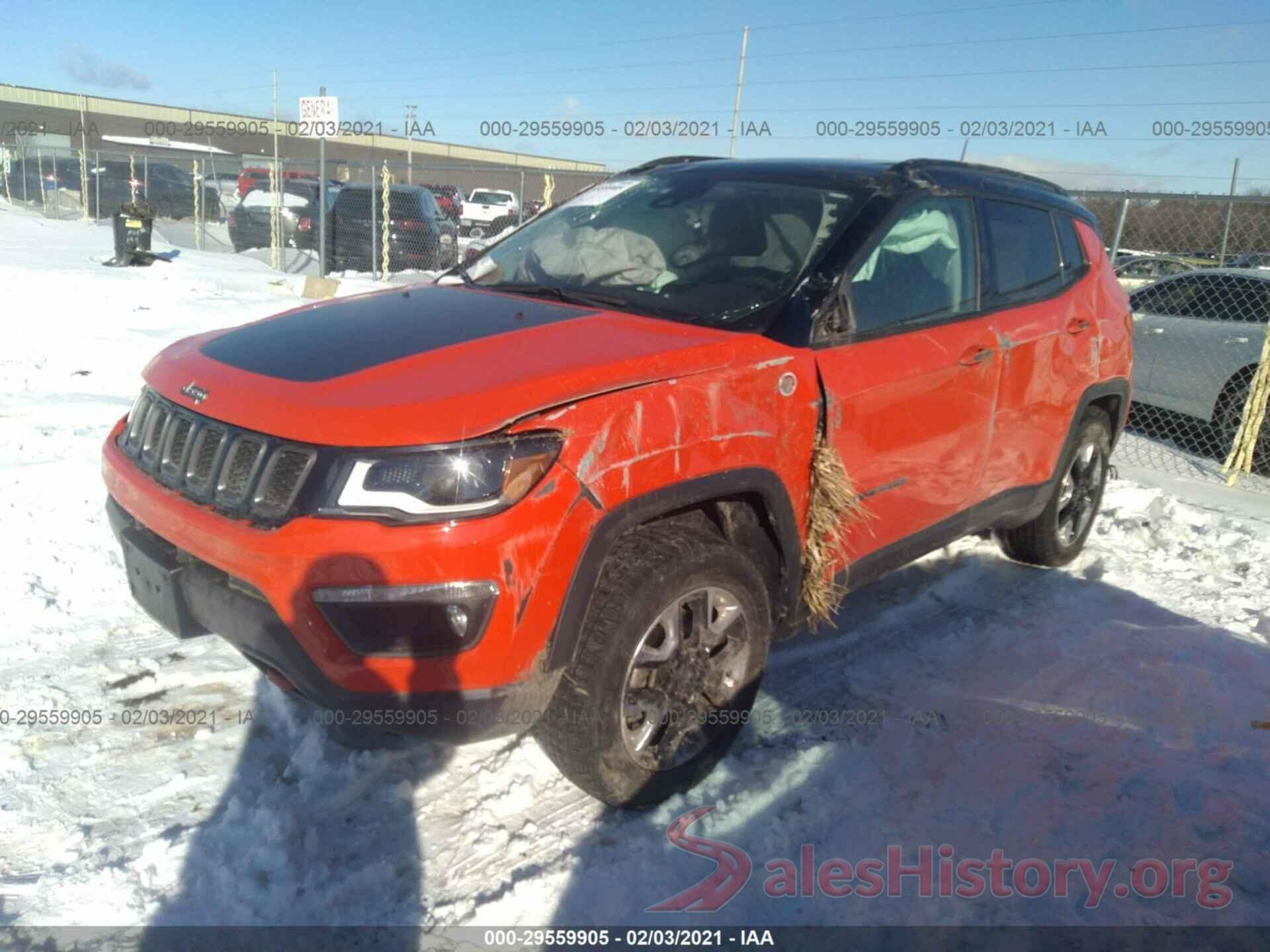 3C4NJDDB2JT195027 2018 JEEP COMPASS