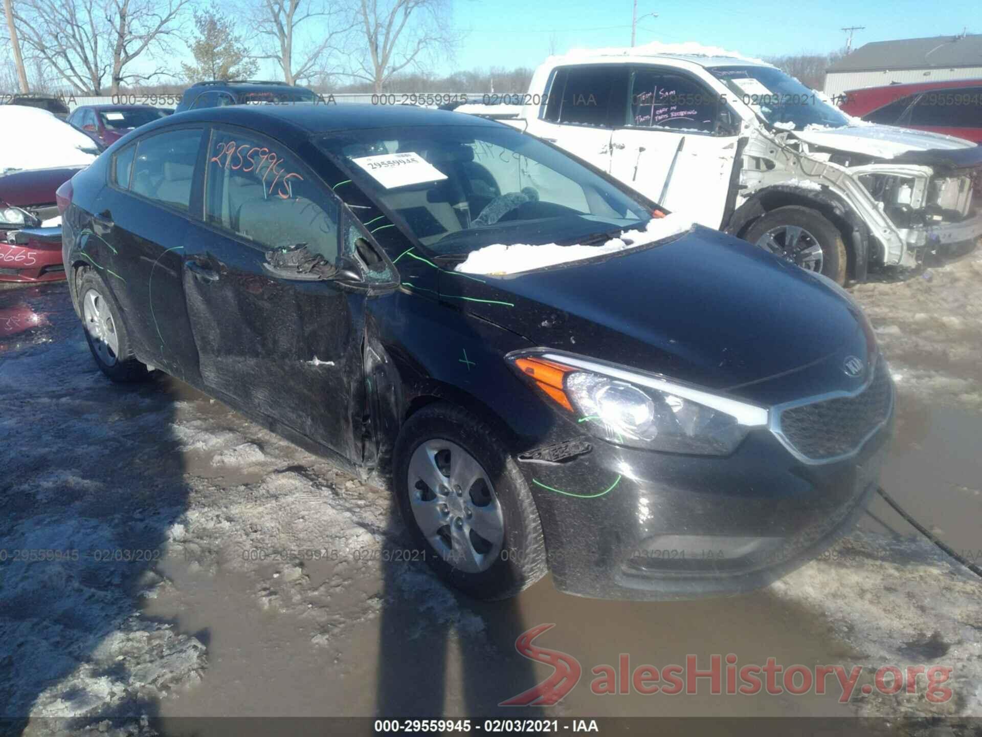 KNAFK4A67G5612124 2016 KIA FORTE