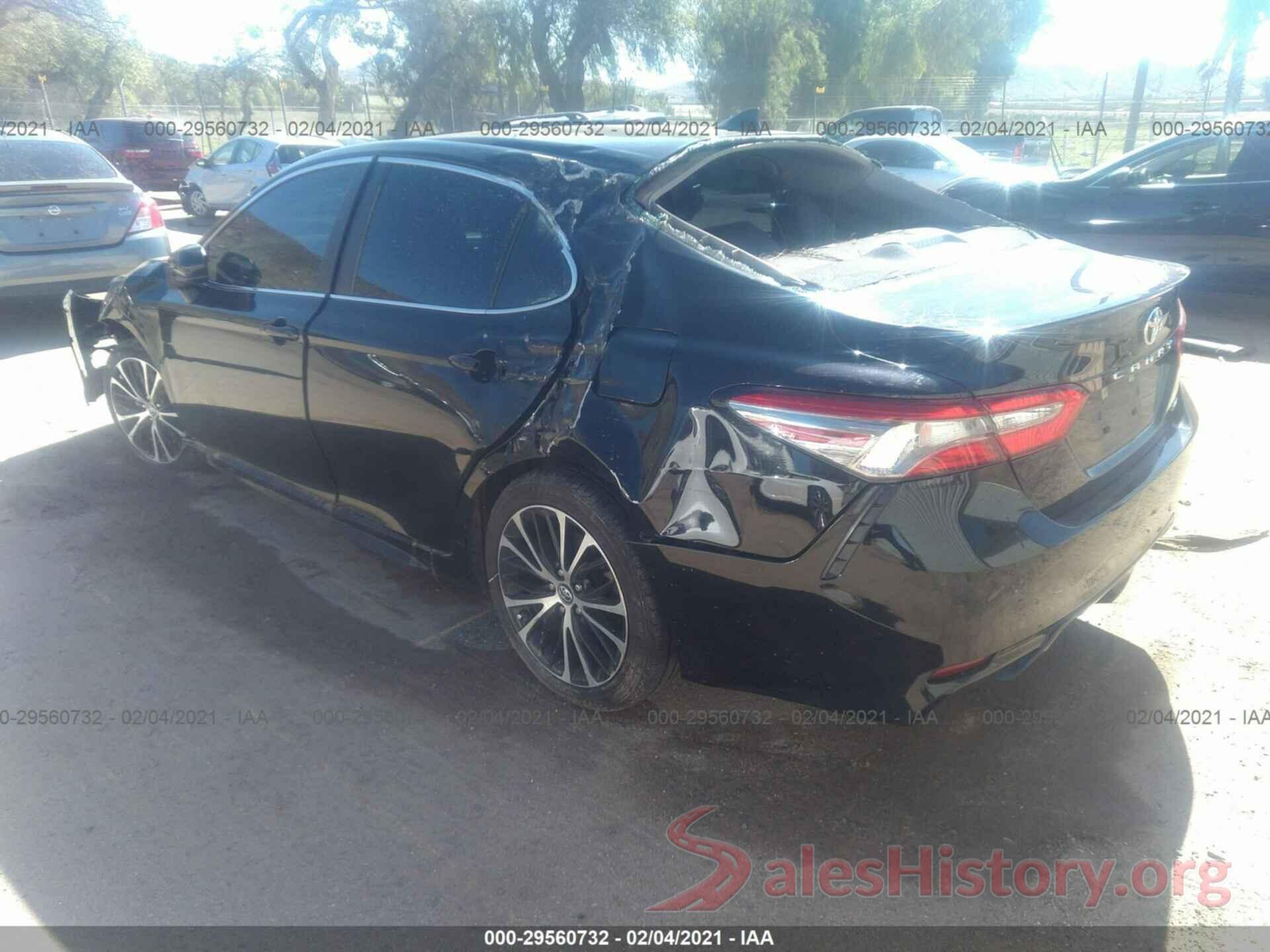 4T1B11HKXKU195808 2019 TOYOTA CAMRY