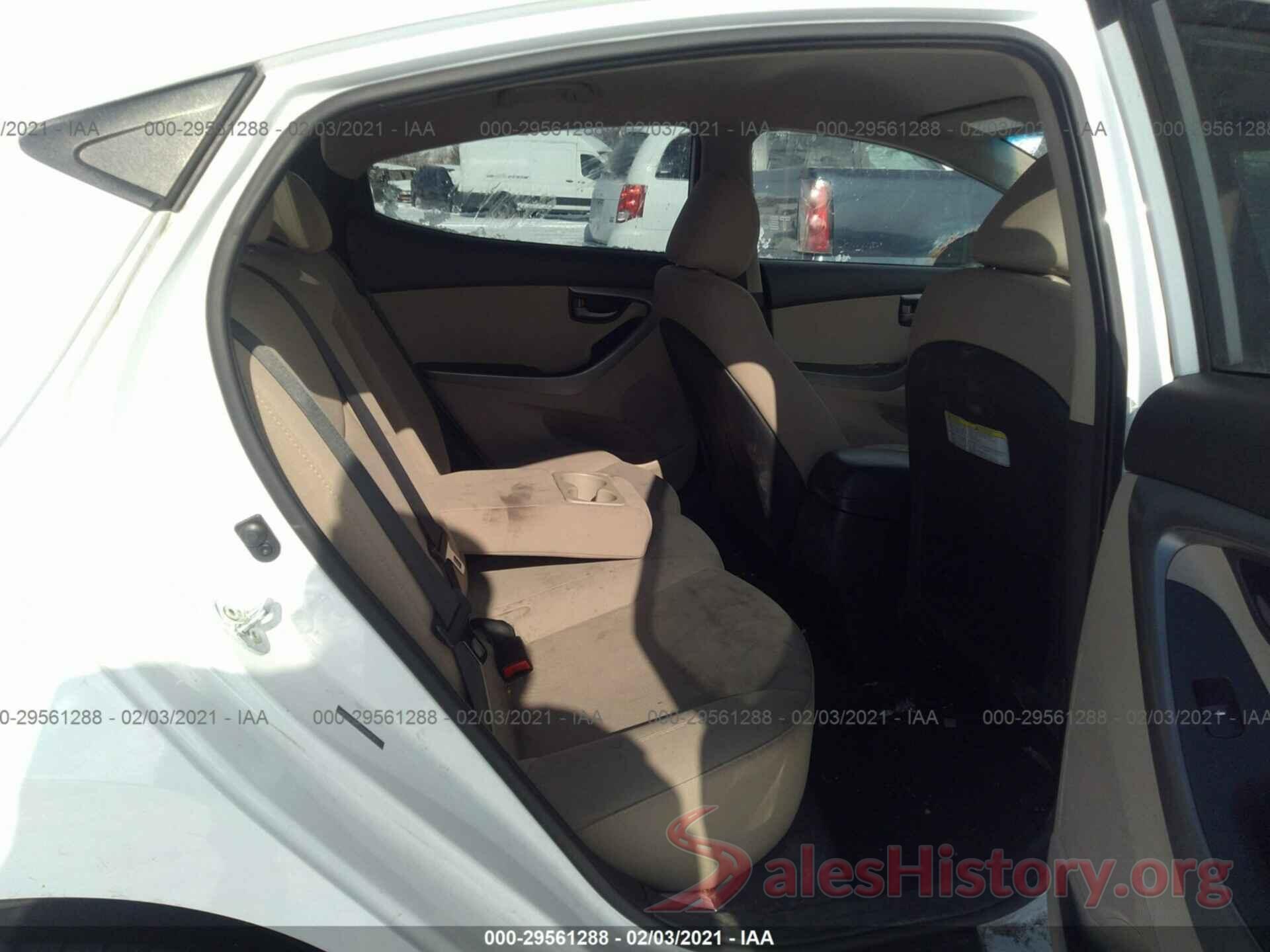 5NPDH4AE8GH664362 2016 HYUNDAI ELANTRA