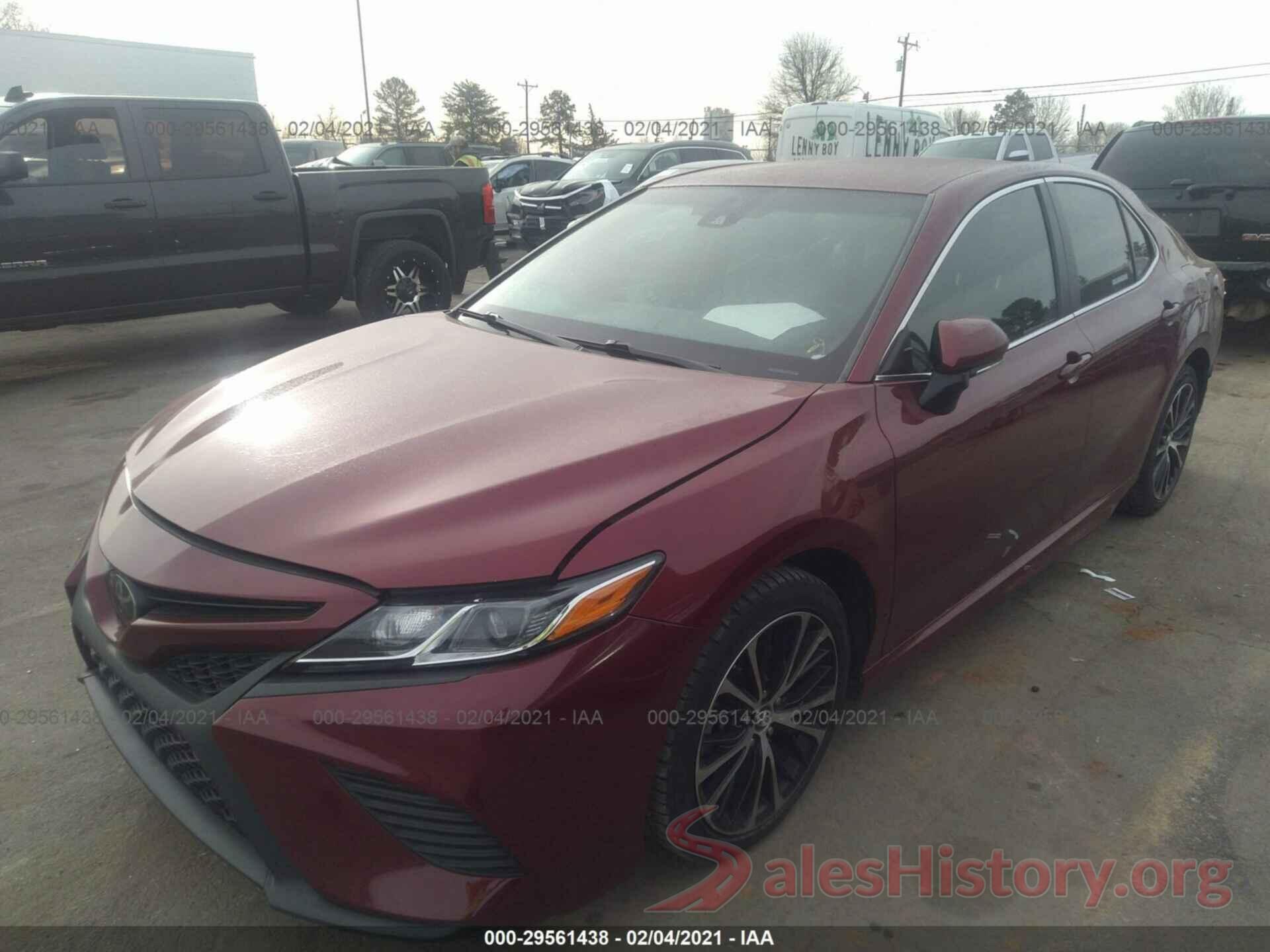 4T1B11HK9JU552121 2018 TOYOTA CAMRY