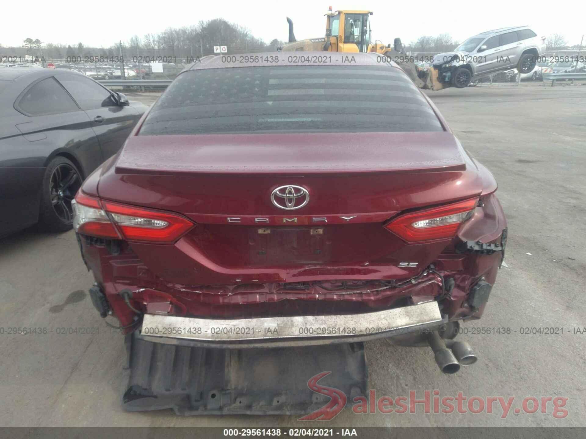 4T1B11HK9JU552121 2018 TOYOTA CAMRY