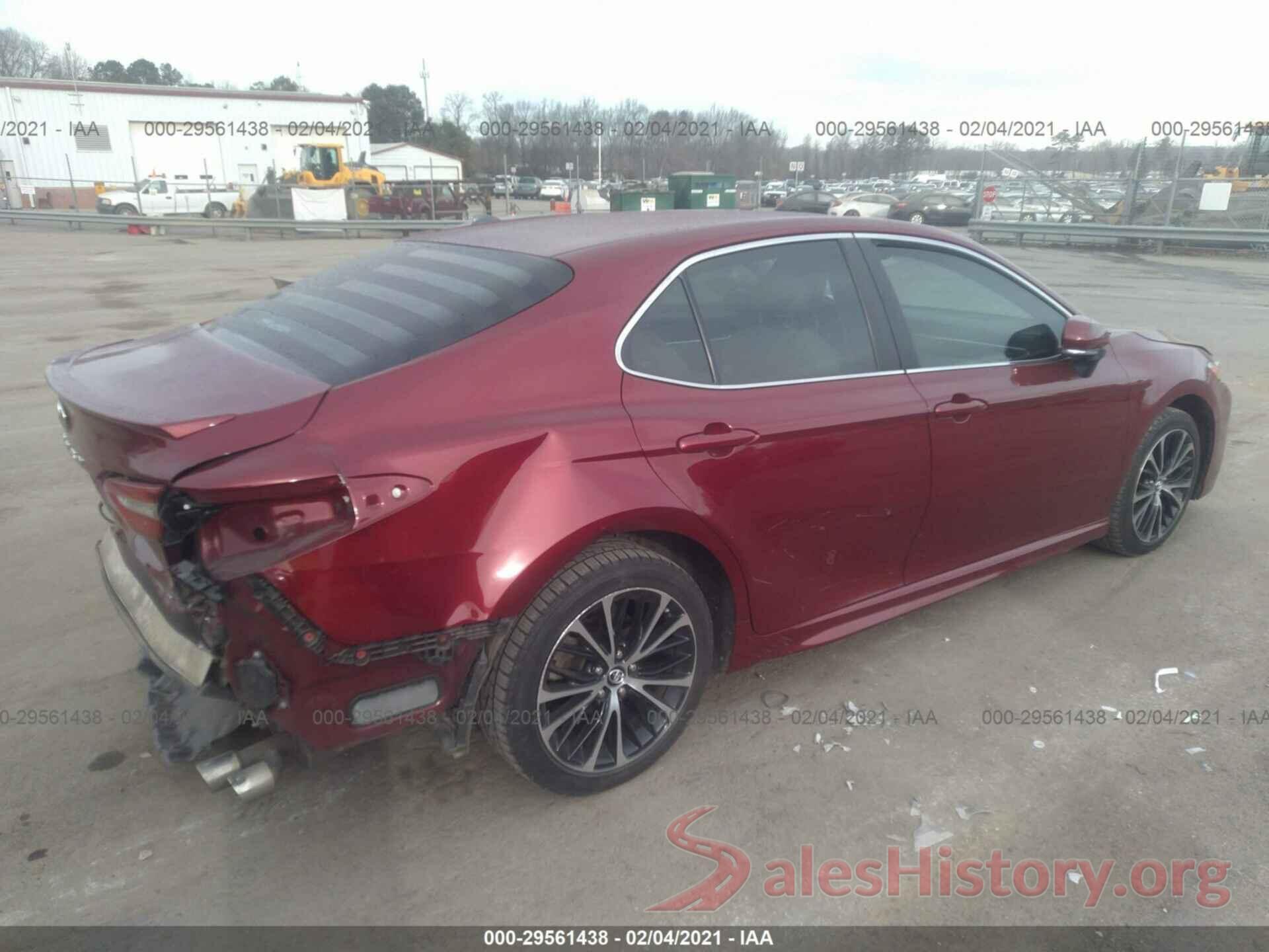 4T1B11HK9JU552121 2018 TOYOTA CAMRY