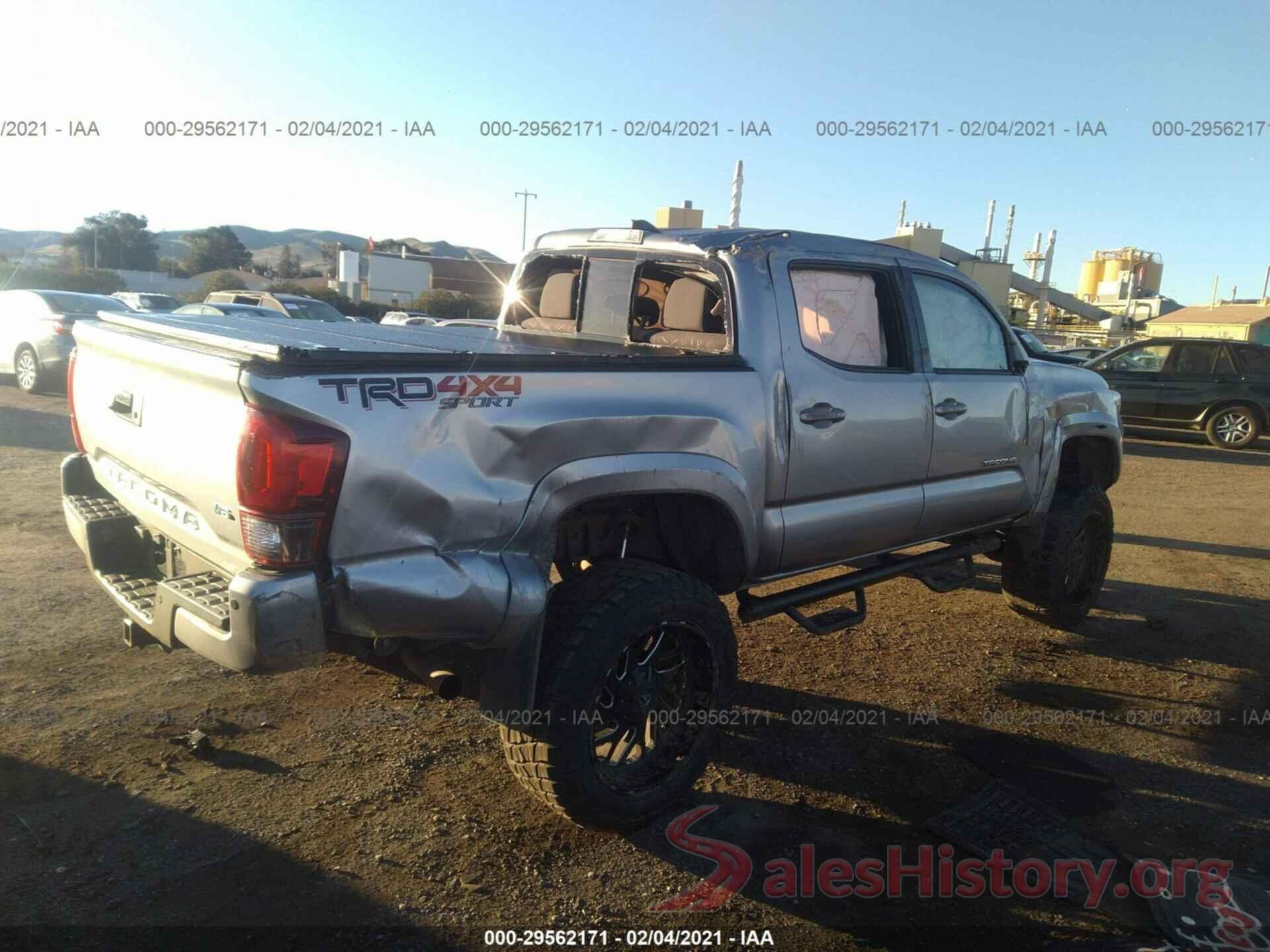 5TFCZ5AN8JX126206 2018 TOYOTA TACOMA