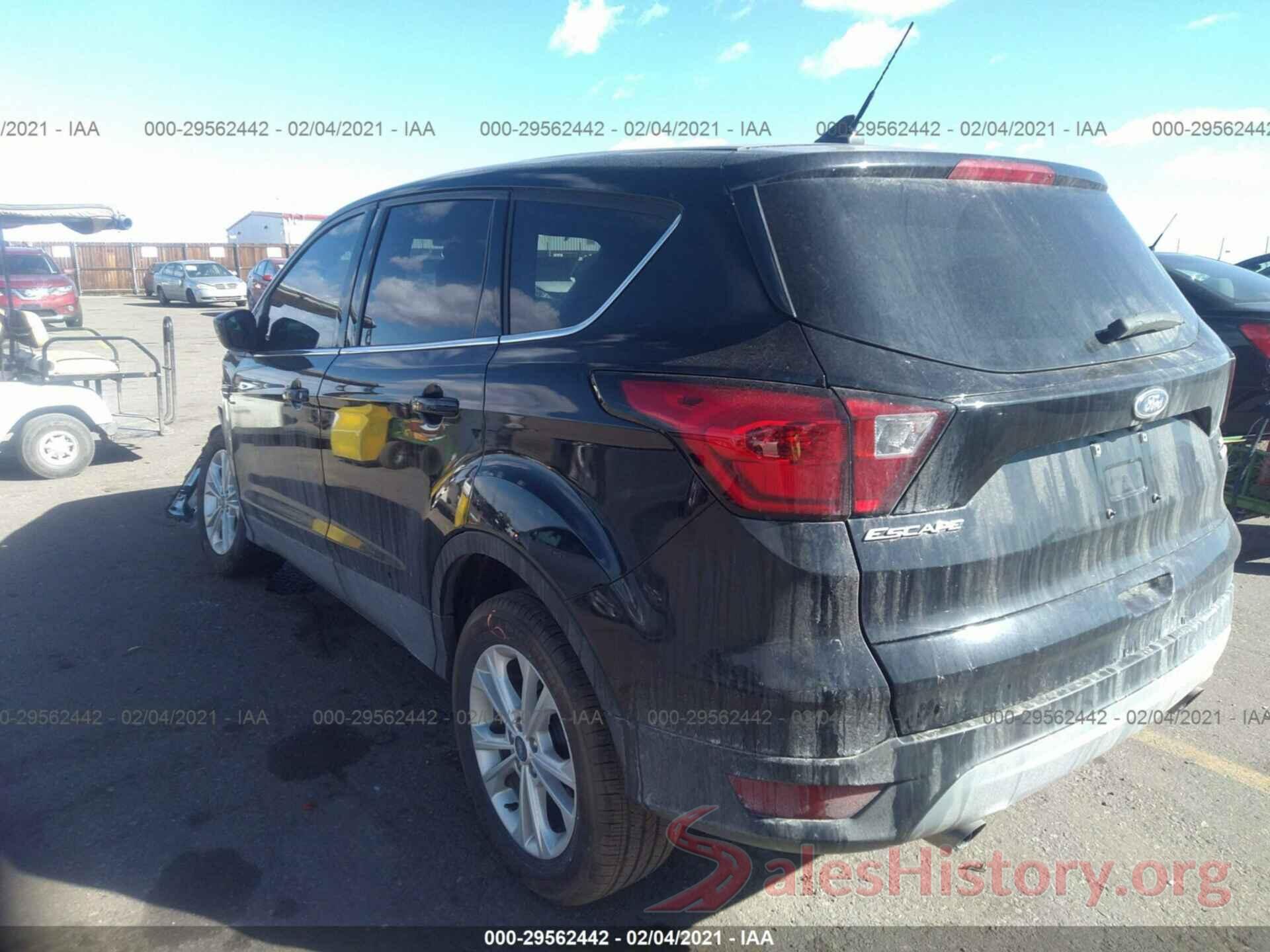 1FMCU0GD0KUC56821 2019 FORD ESCAPE