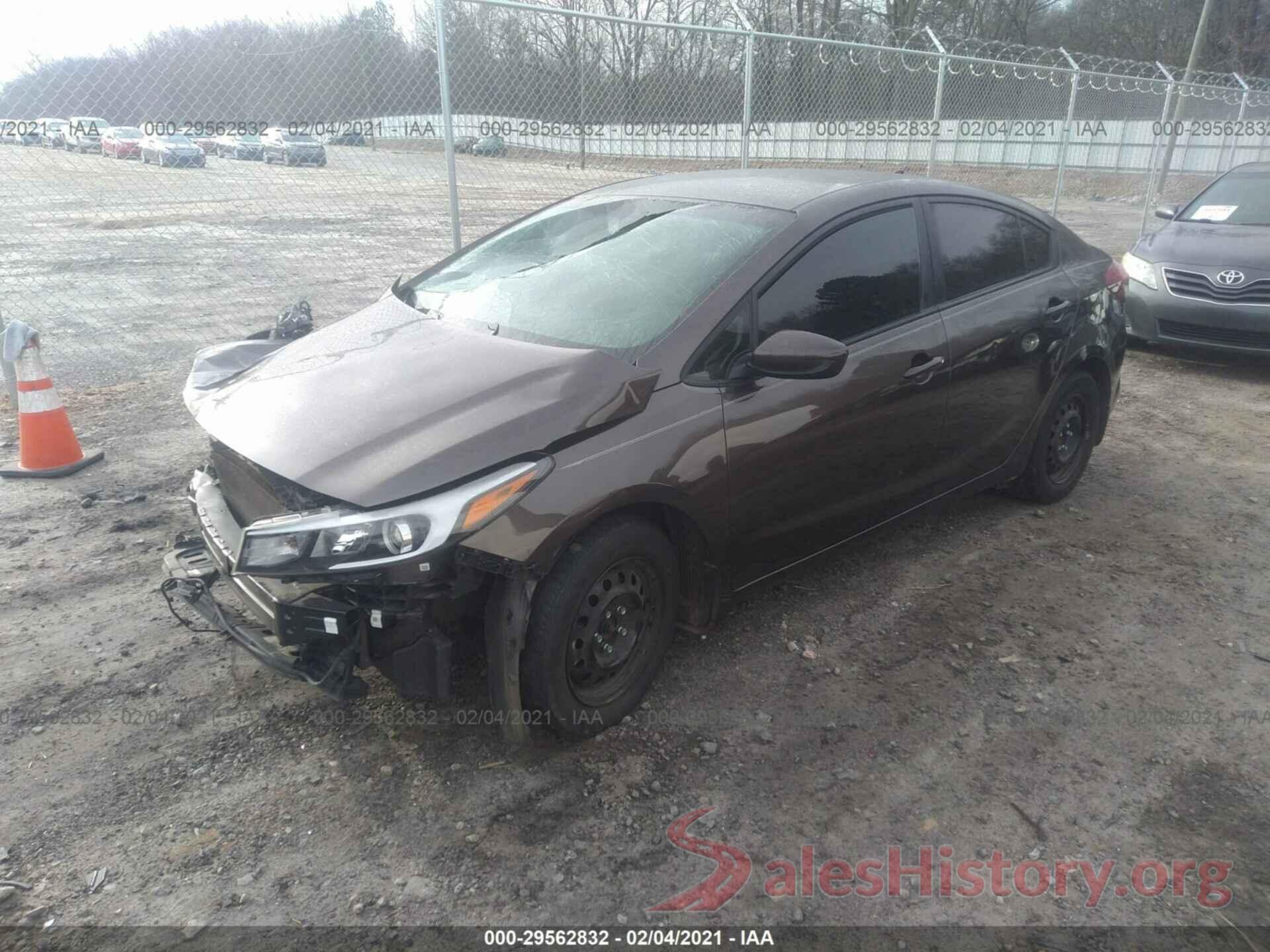 3KPFK4A75HE011036 2017 KIA FORTE