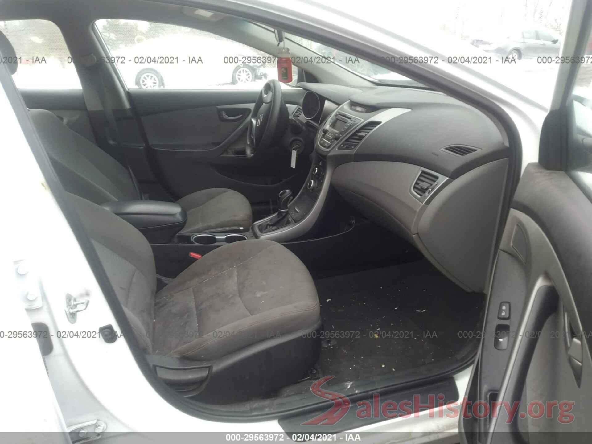 5NPDH4AE9GH664337 2016 HYUNDAI ELANTRA