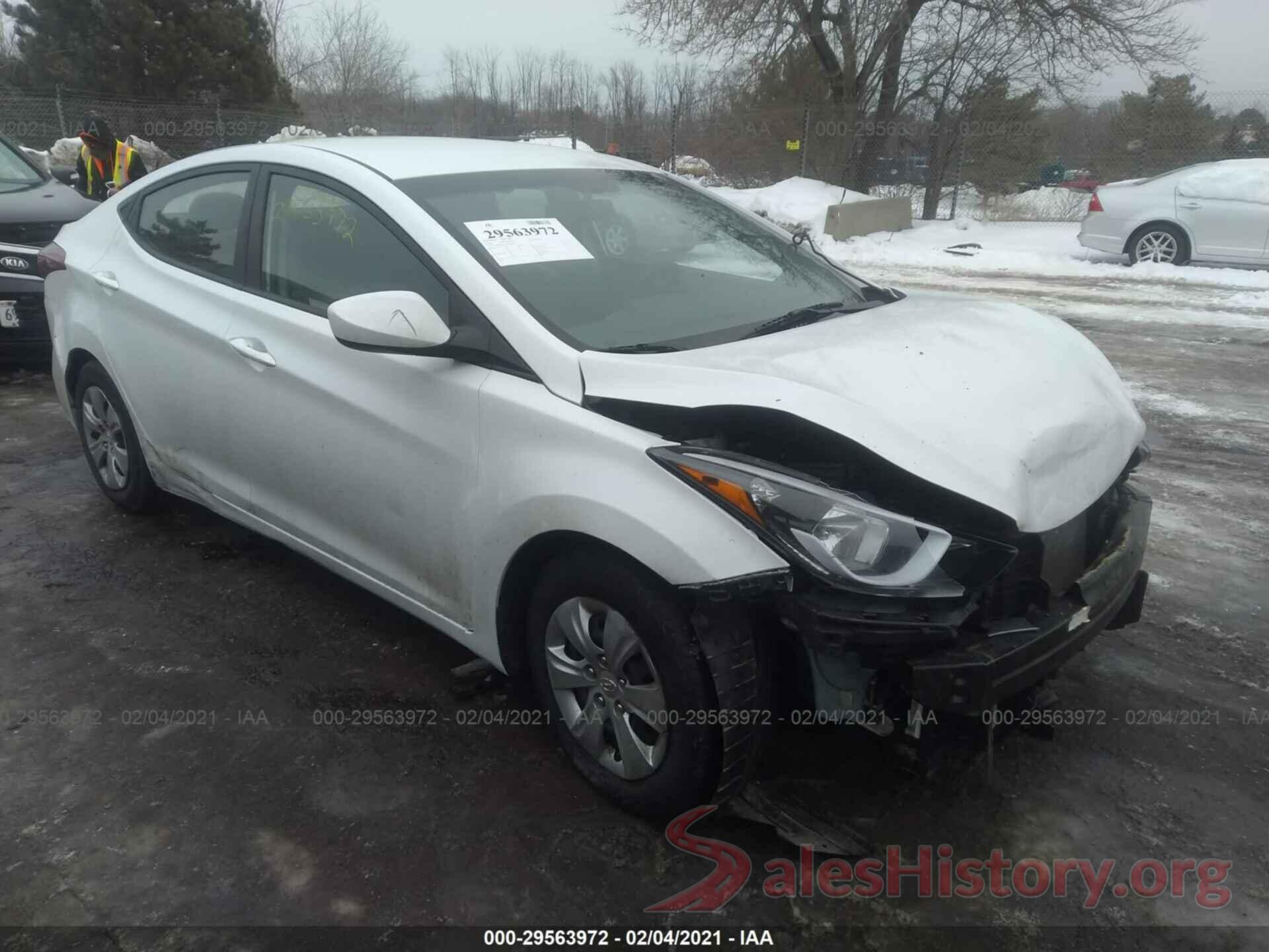 5NPDH4AE9GH664337 2016 HYUNDAI ELANTRA