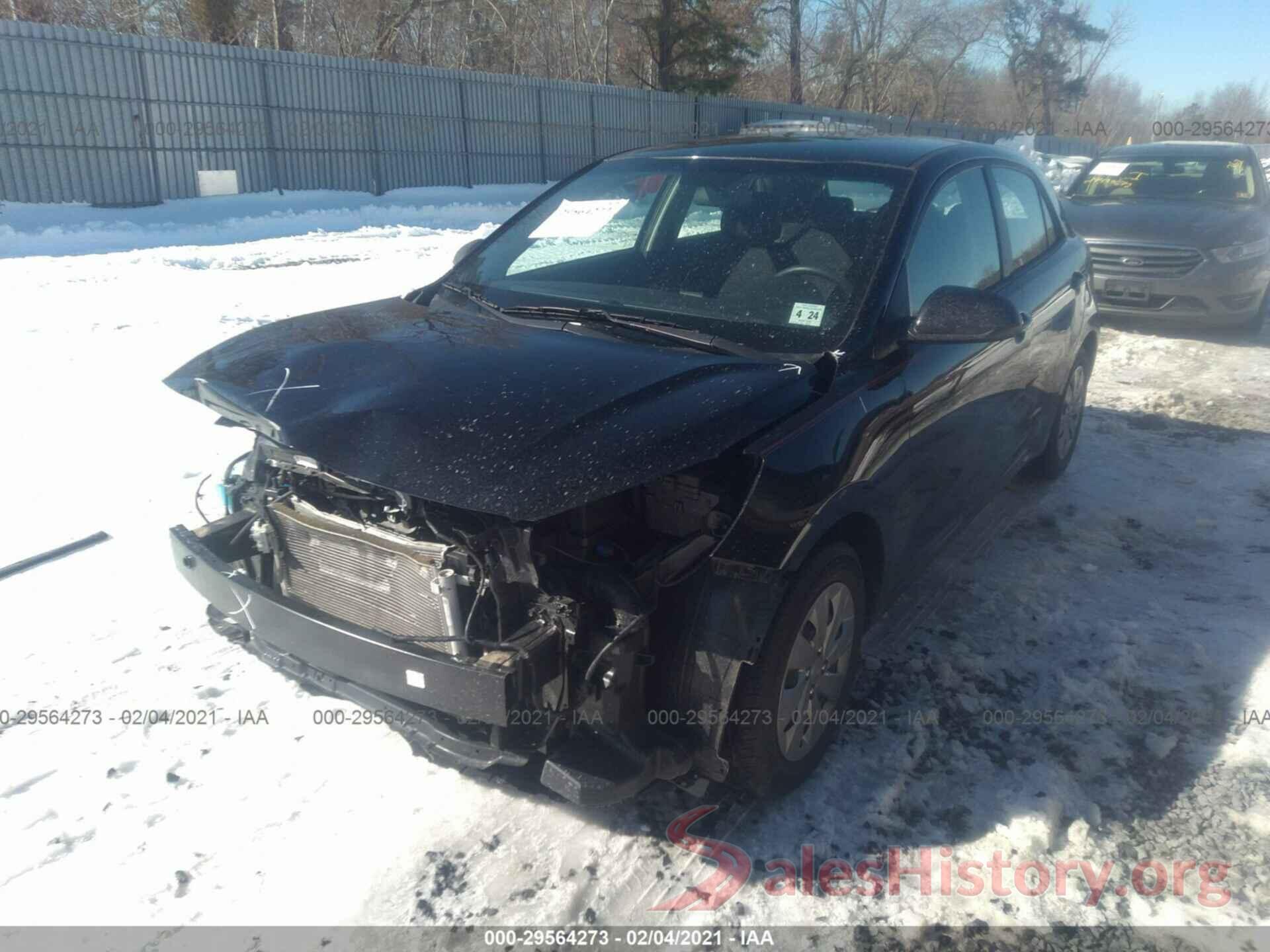 3KPA25AB0KE188945 2019 KIA RIO 5-DOOR