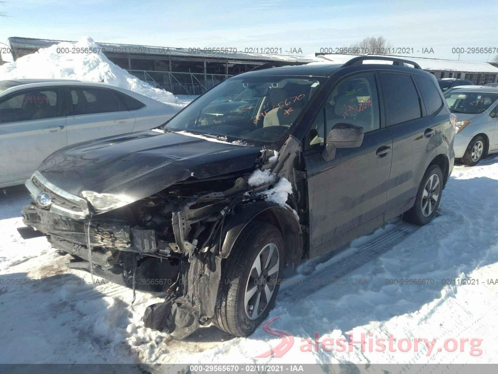 JF2SJAGC8HH500949 2017 SUBARU FORESTER