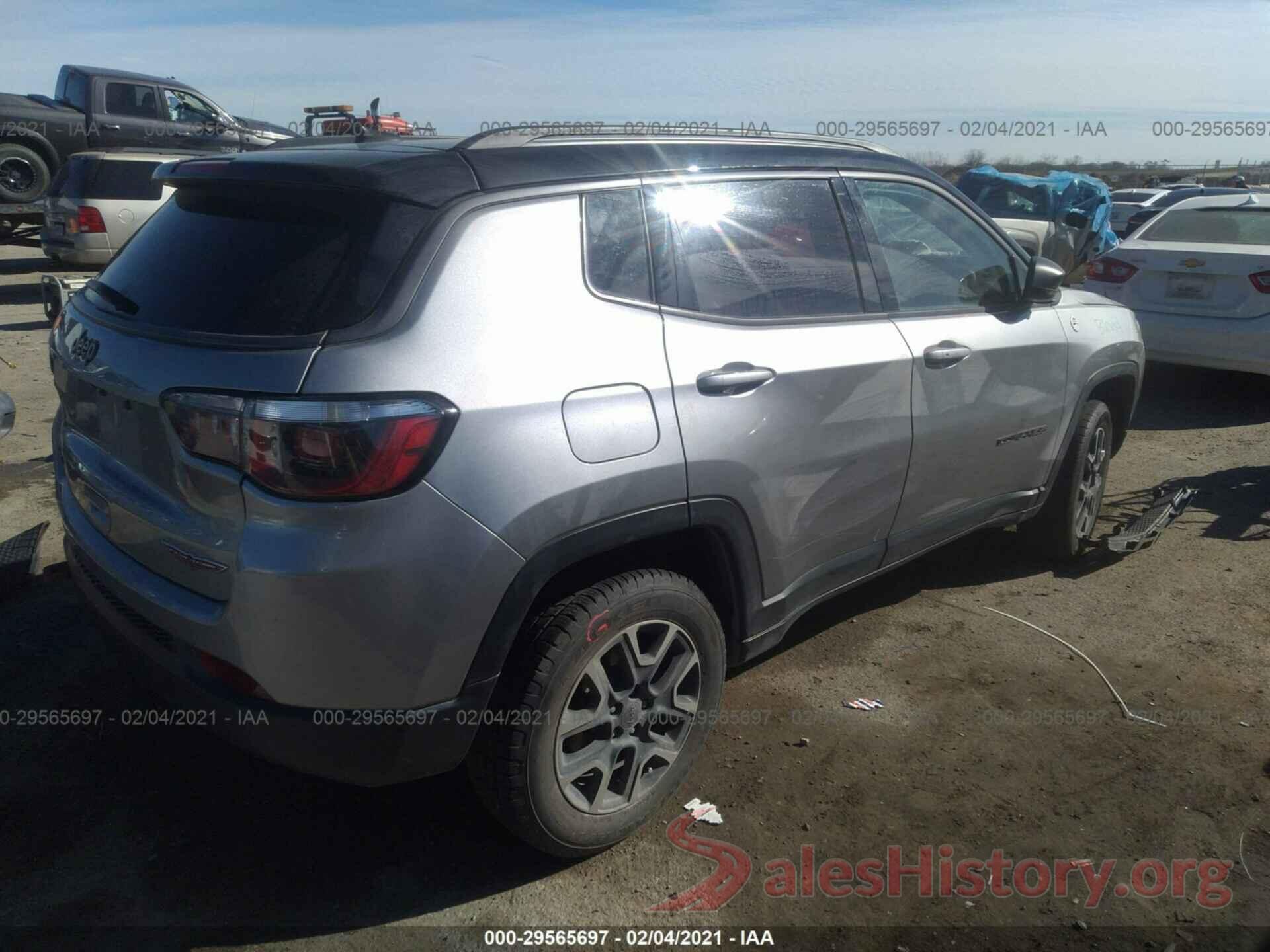 3C4NJDDBXKT721292 2019 JEEP COMPASS