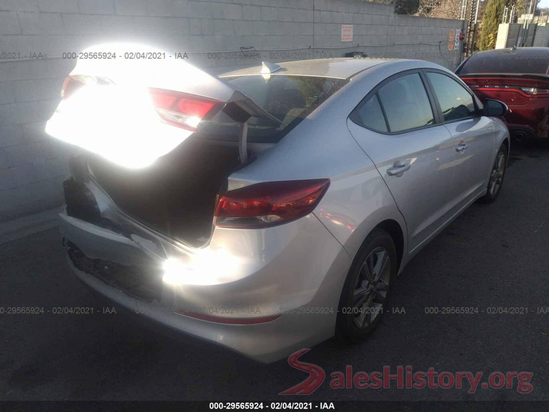 5NPD84LFXJH391860 2018 HYUNDAI ELANTRA