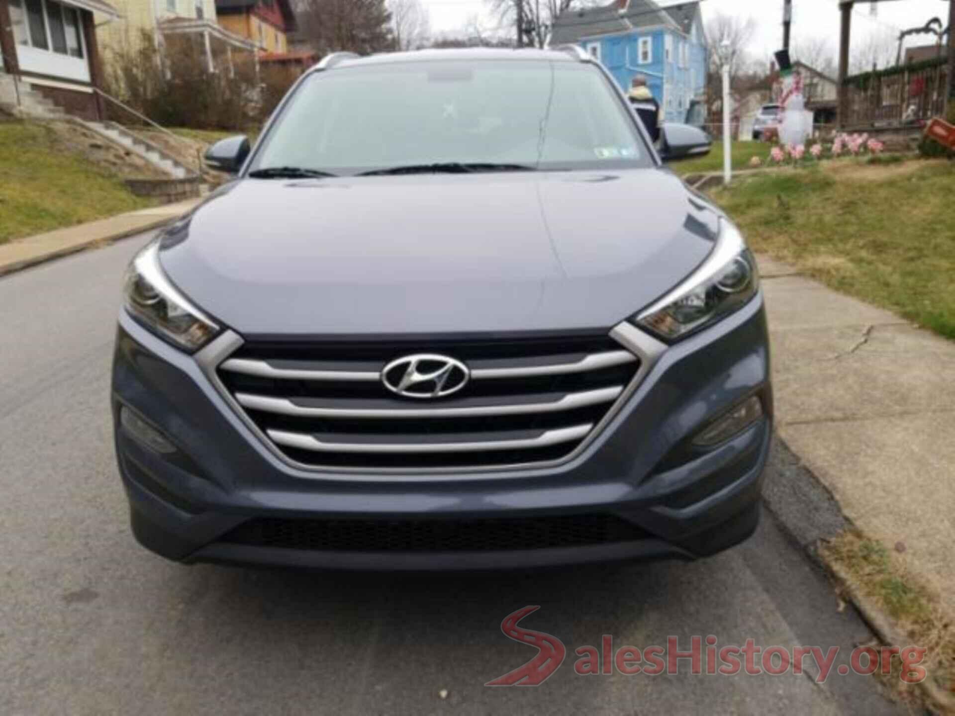 KM8J3CA42JU630963 2018 HYUNDAI TUCSON