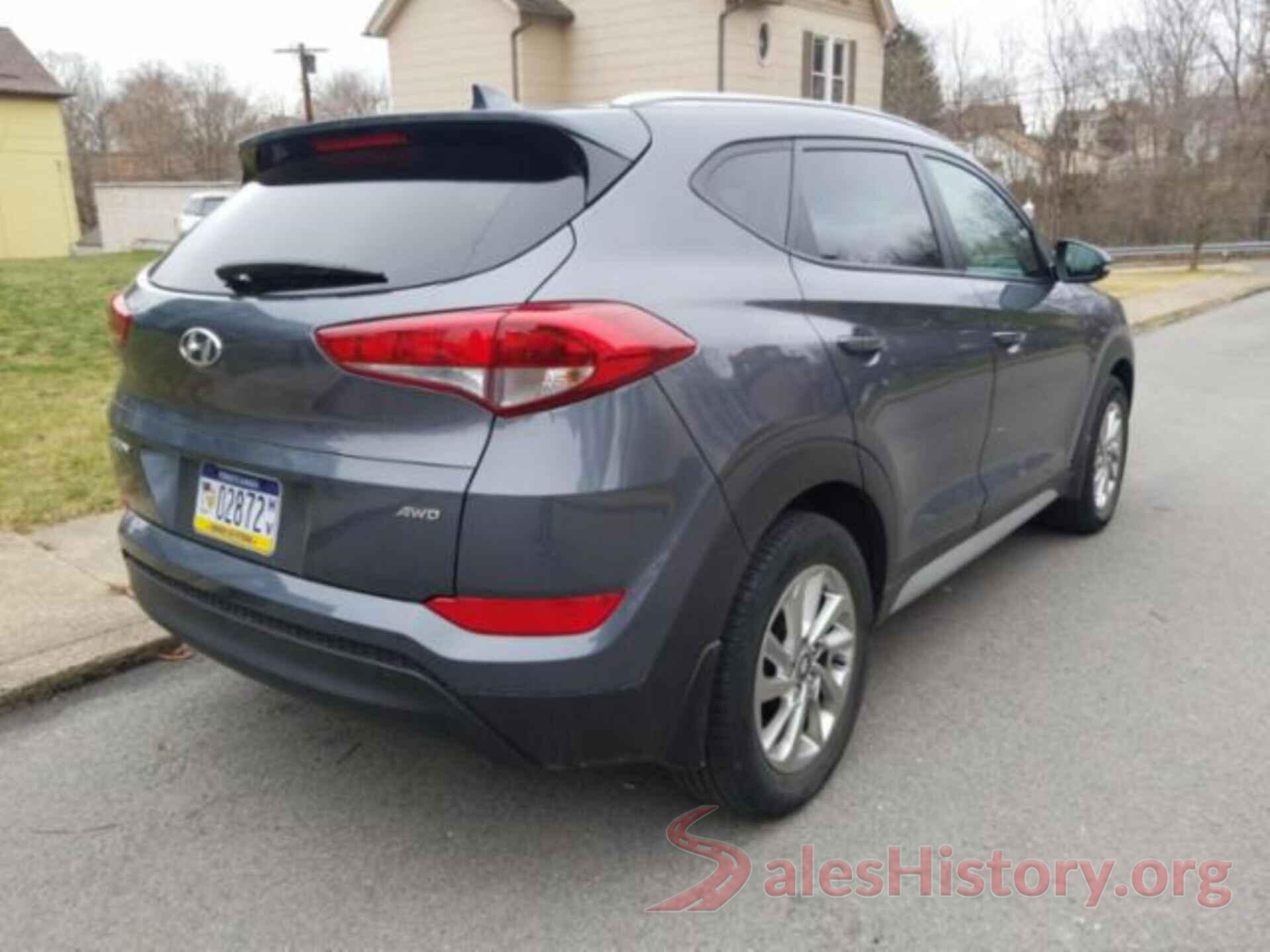 KM8J3CA42JU630963 2018 HYUNDAI TUCSON